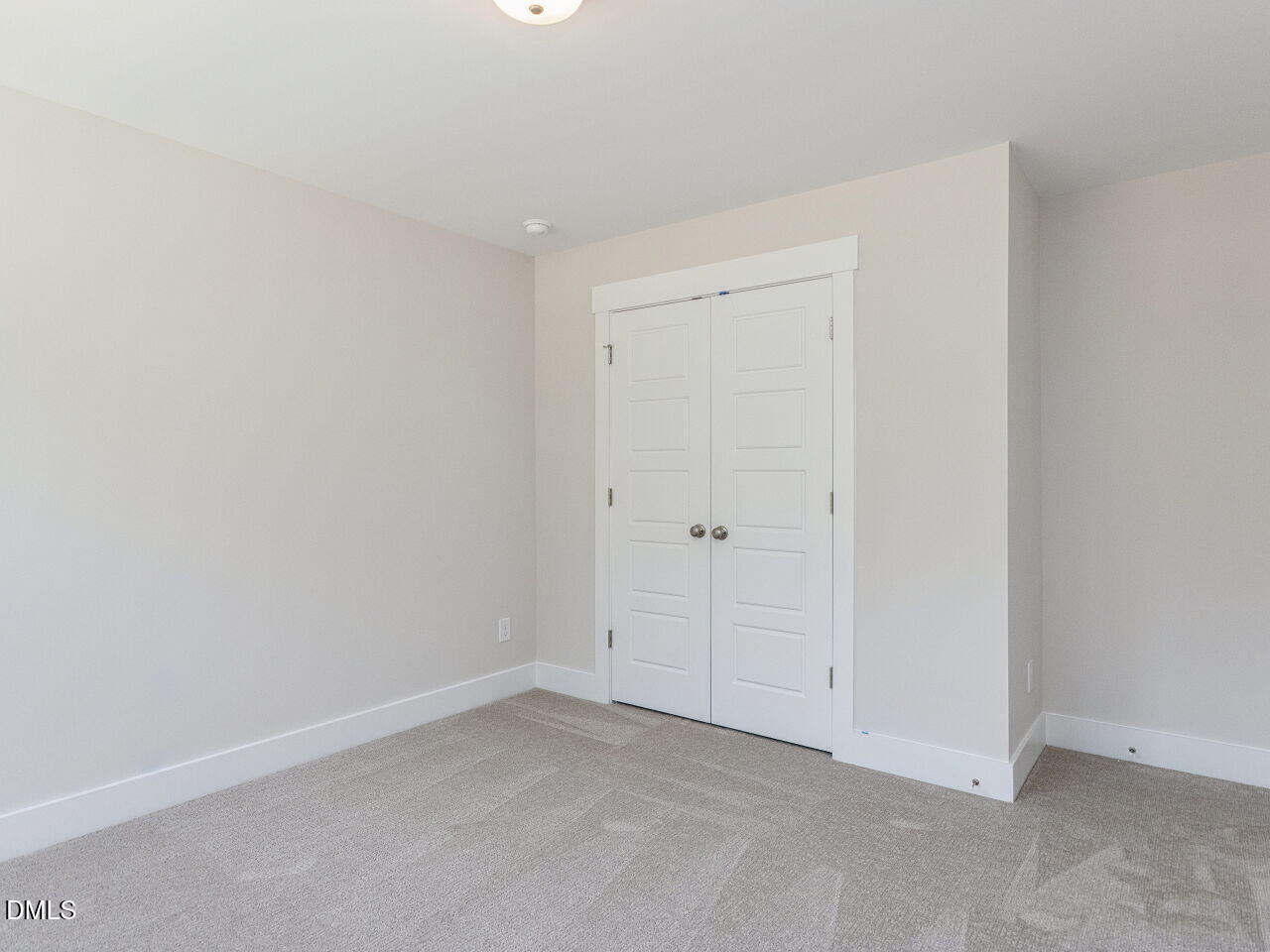416 North Village Parkway Property Photo 31