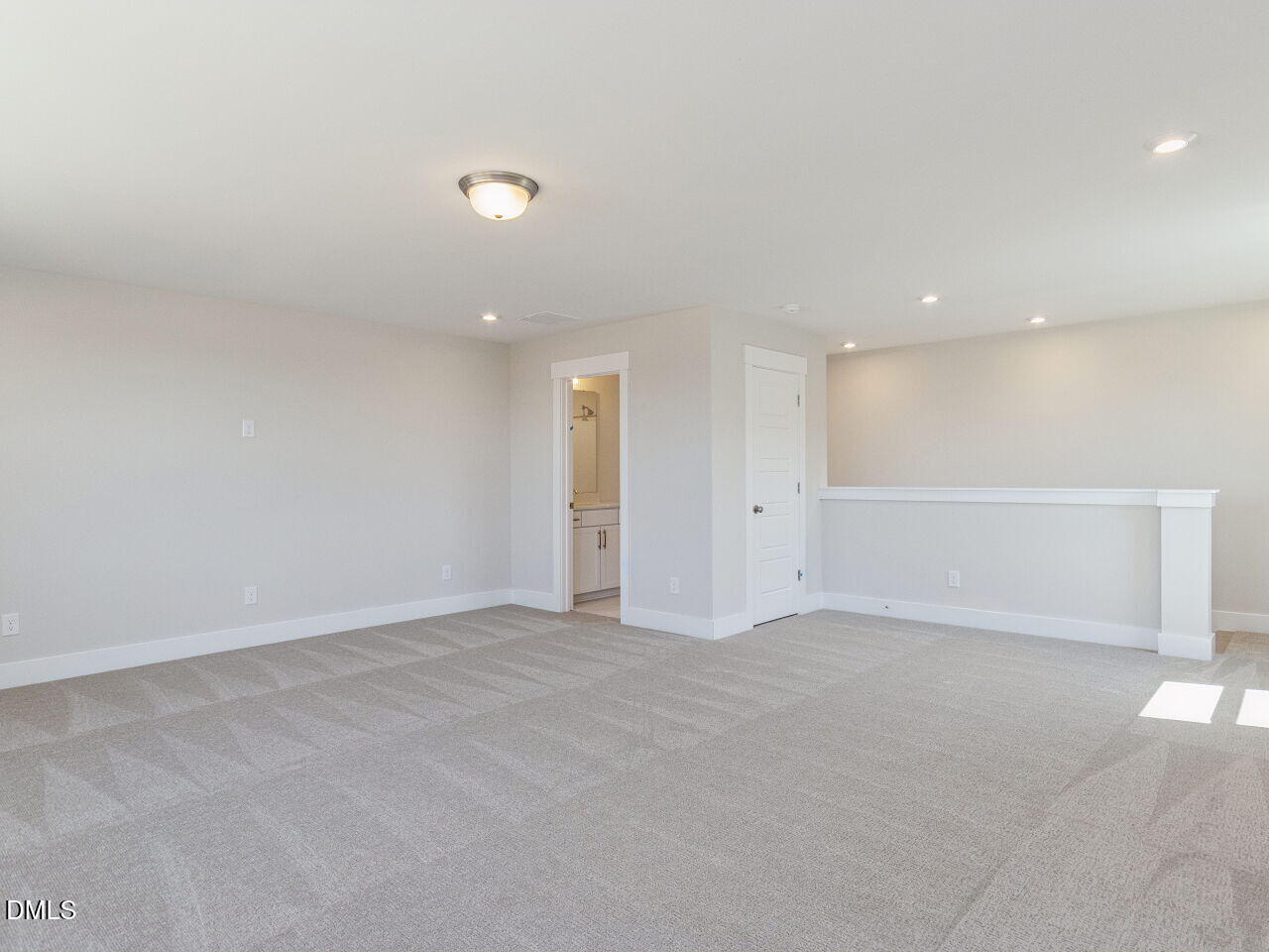 416 North Village Parkway Property Photo 36