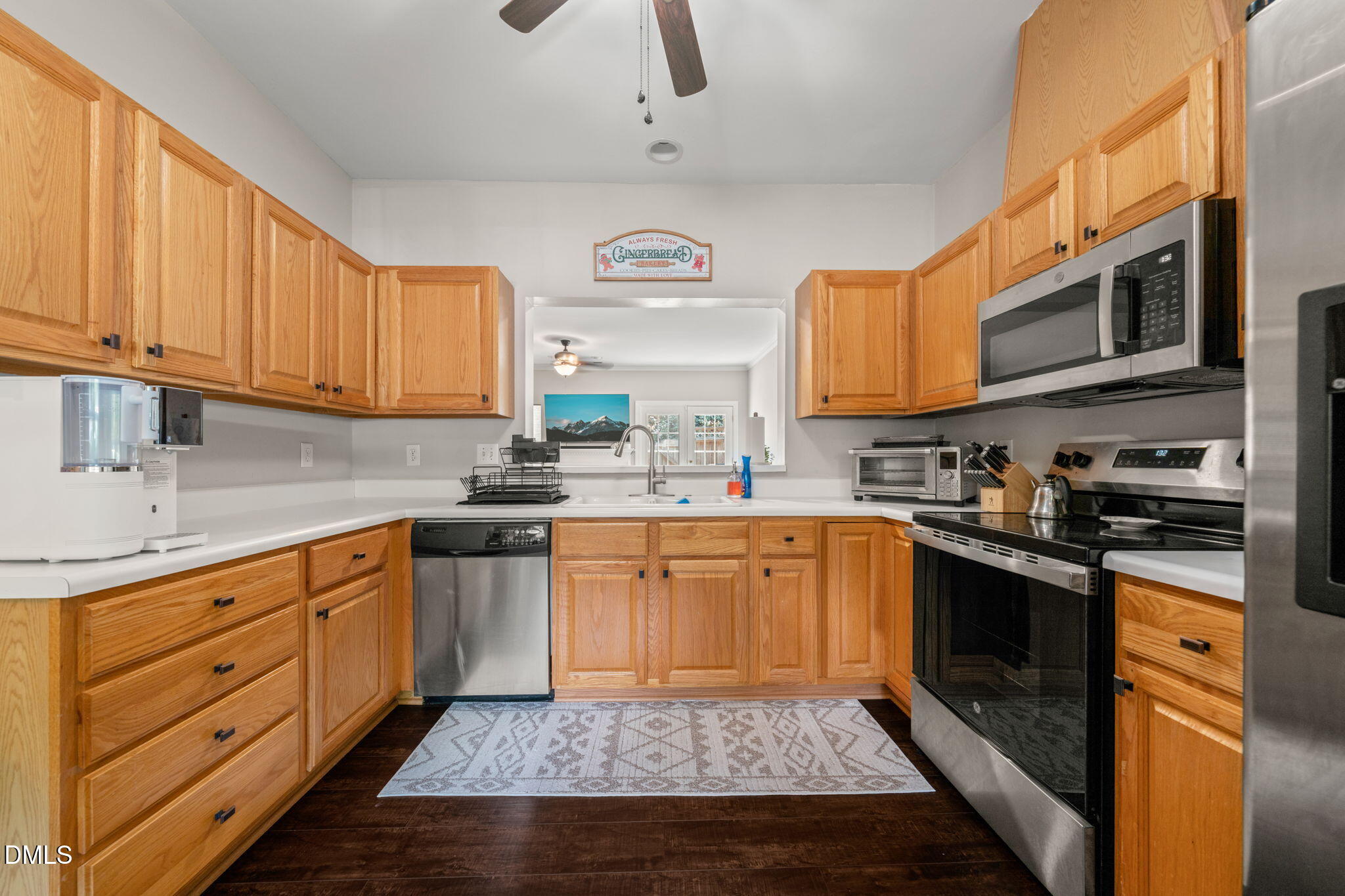 4323 Pine Springs Court Property Photo 3