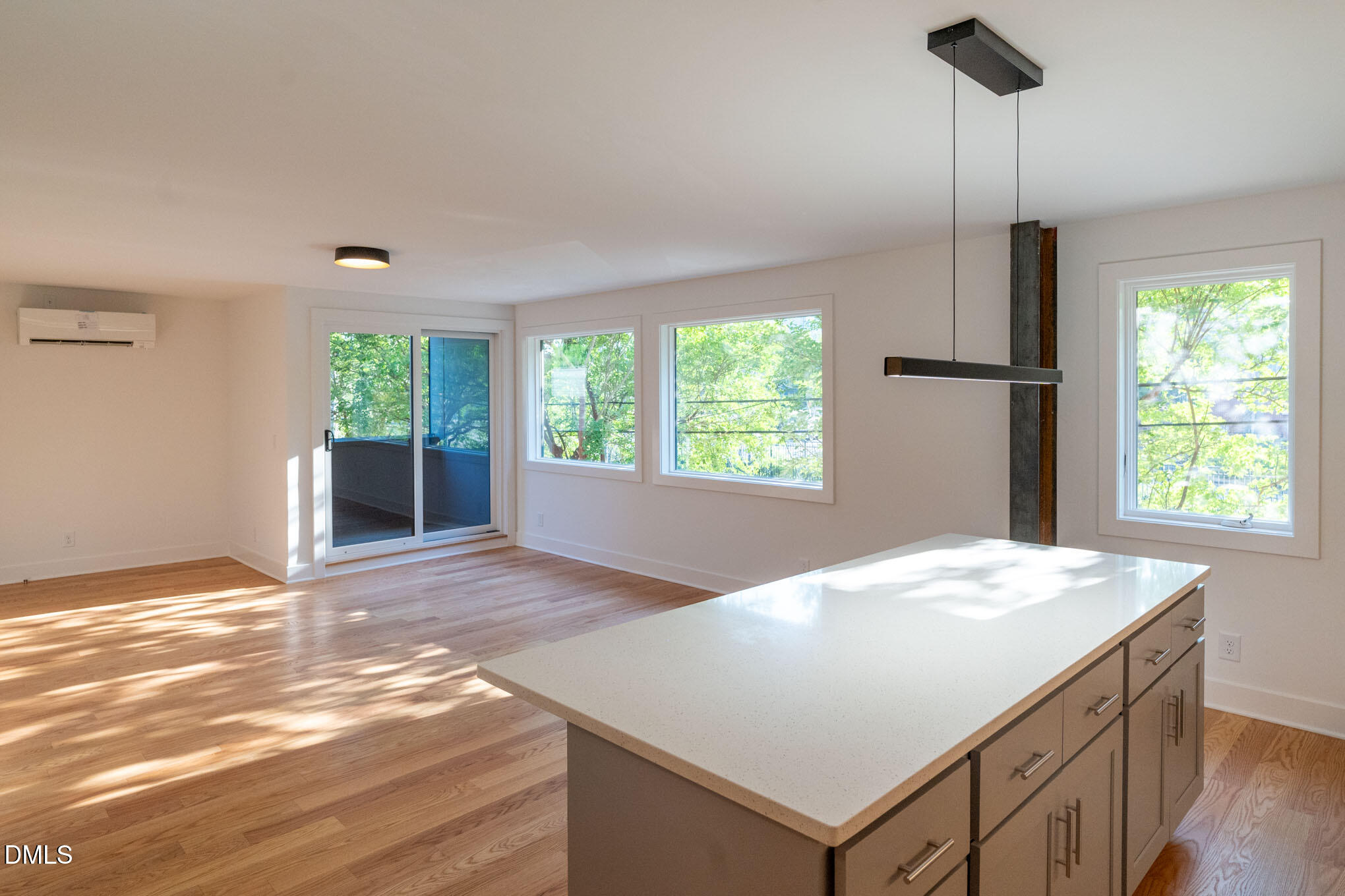 402 E Martin Street Property Photo 10