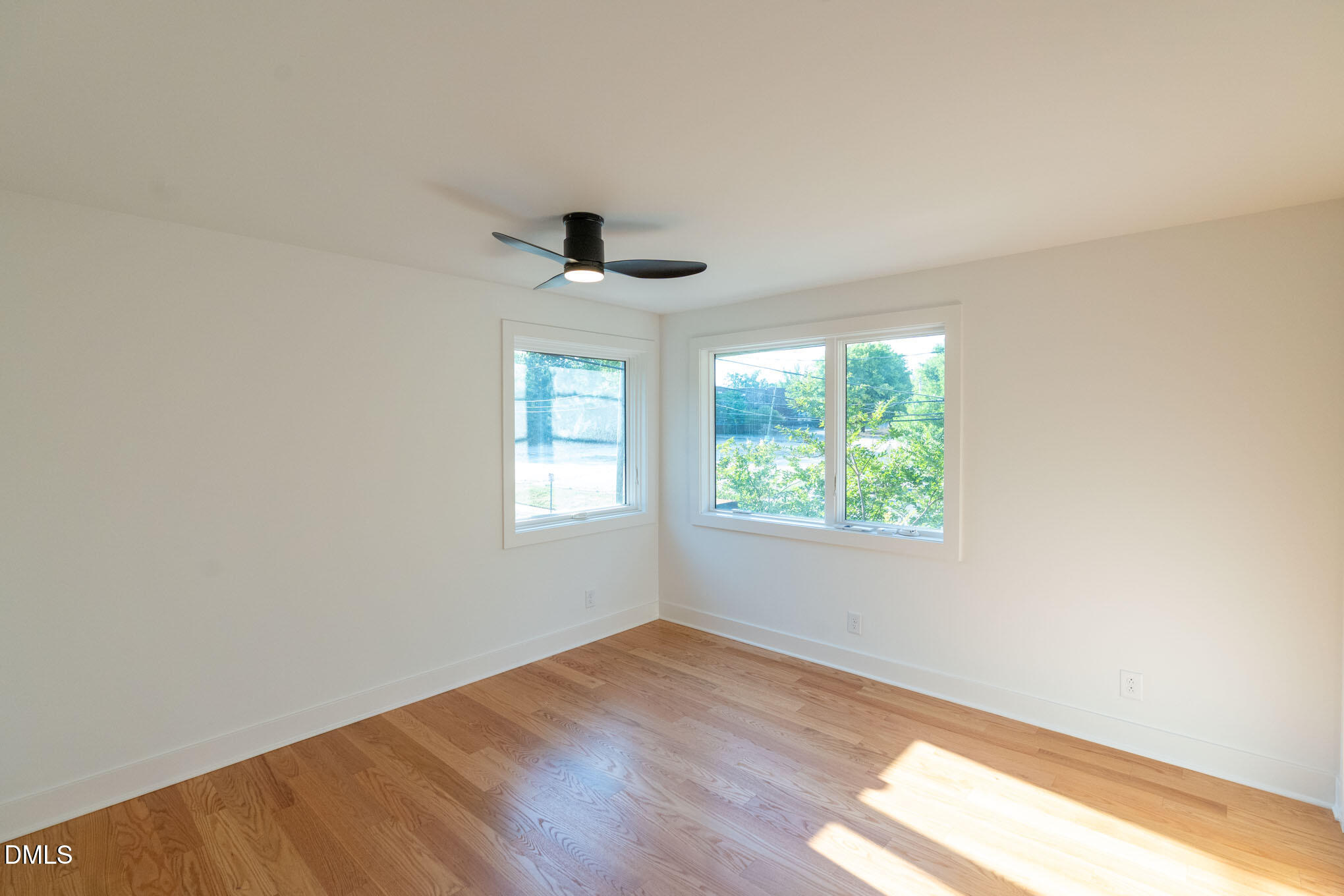 402 E Martin Street Property Photo 19