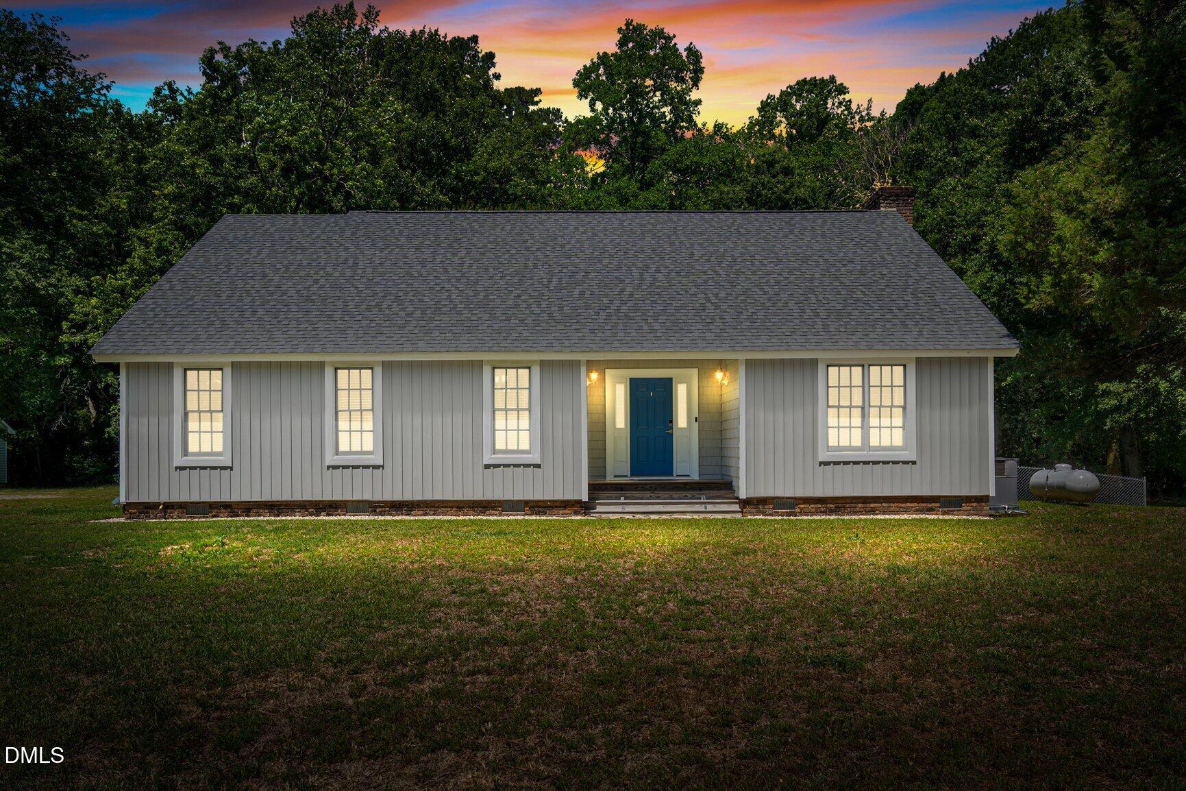 726 Thomas Road Property Photo 1