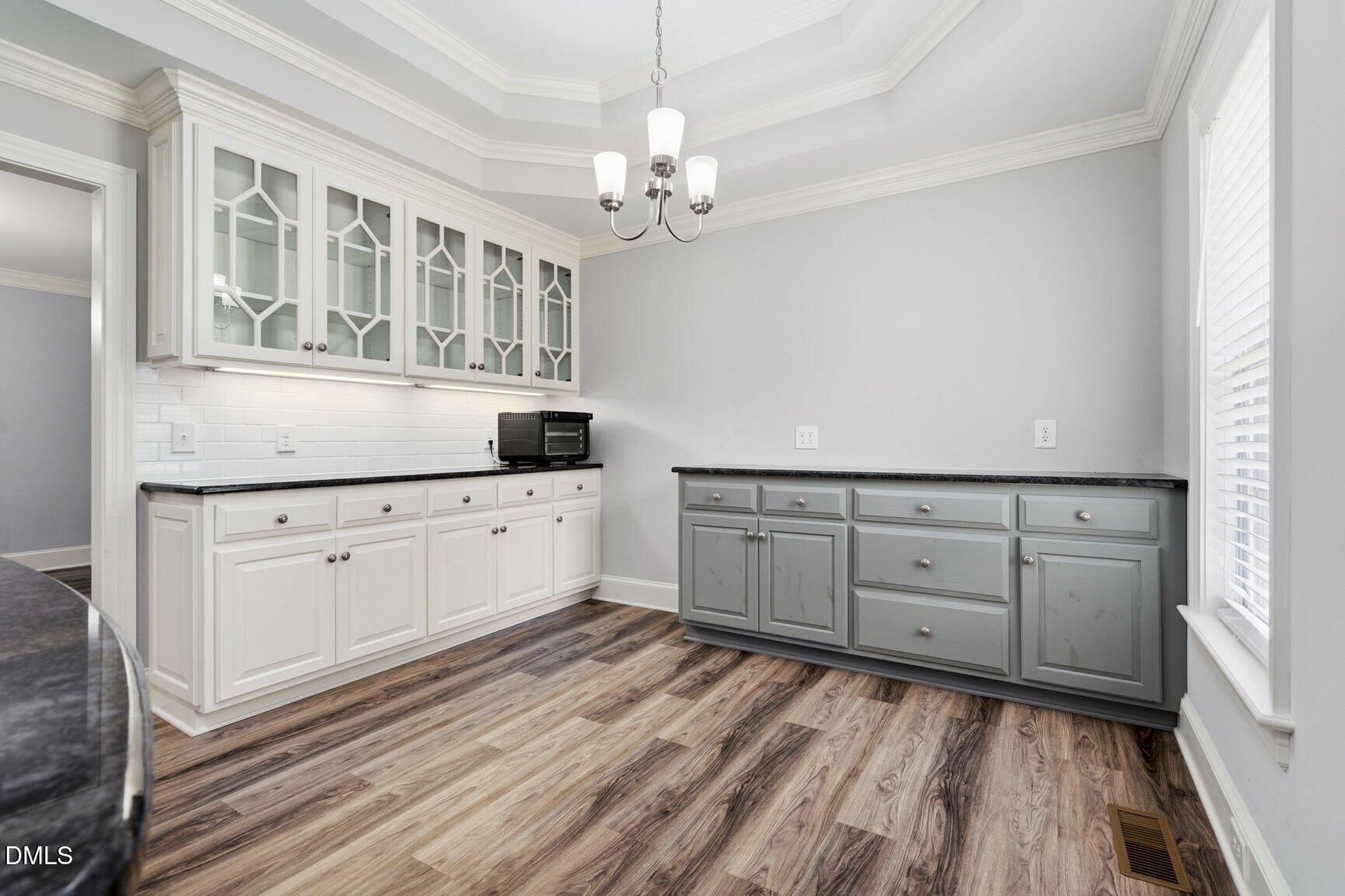 726 Thomas Road Property Photo 17