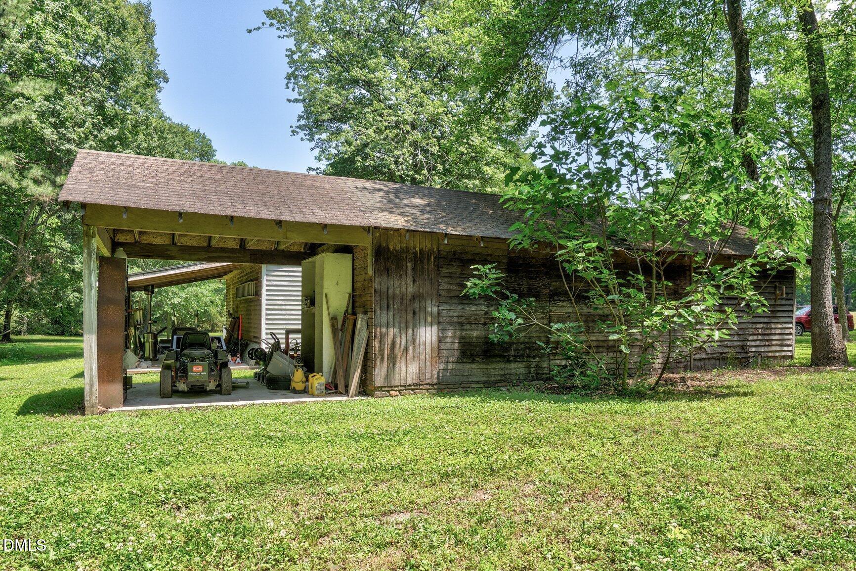 726 Thomas Road Property Photo 48