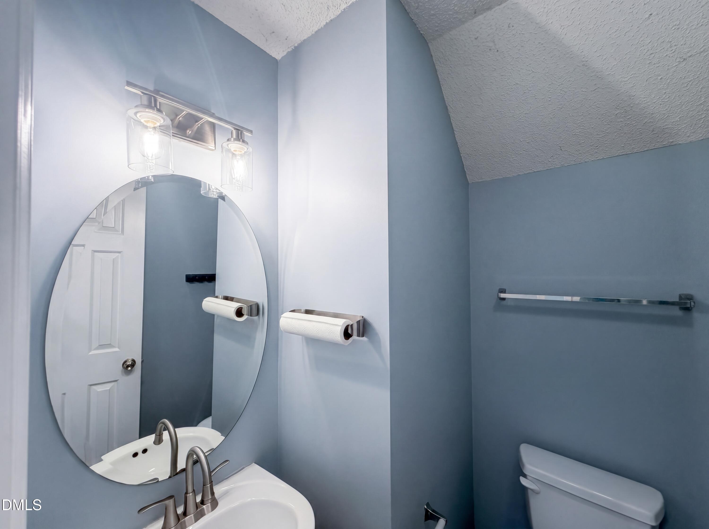 6005 Silkwater Court Property Photo 8
