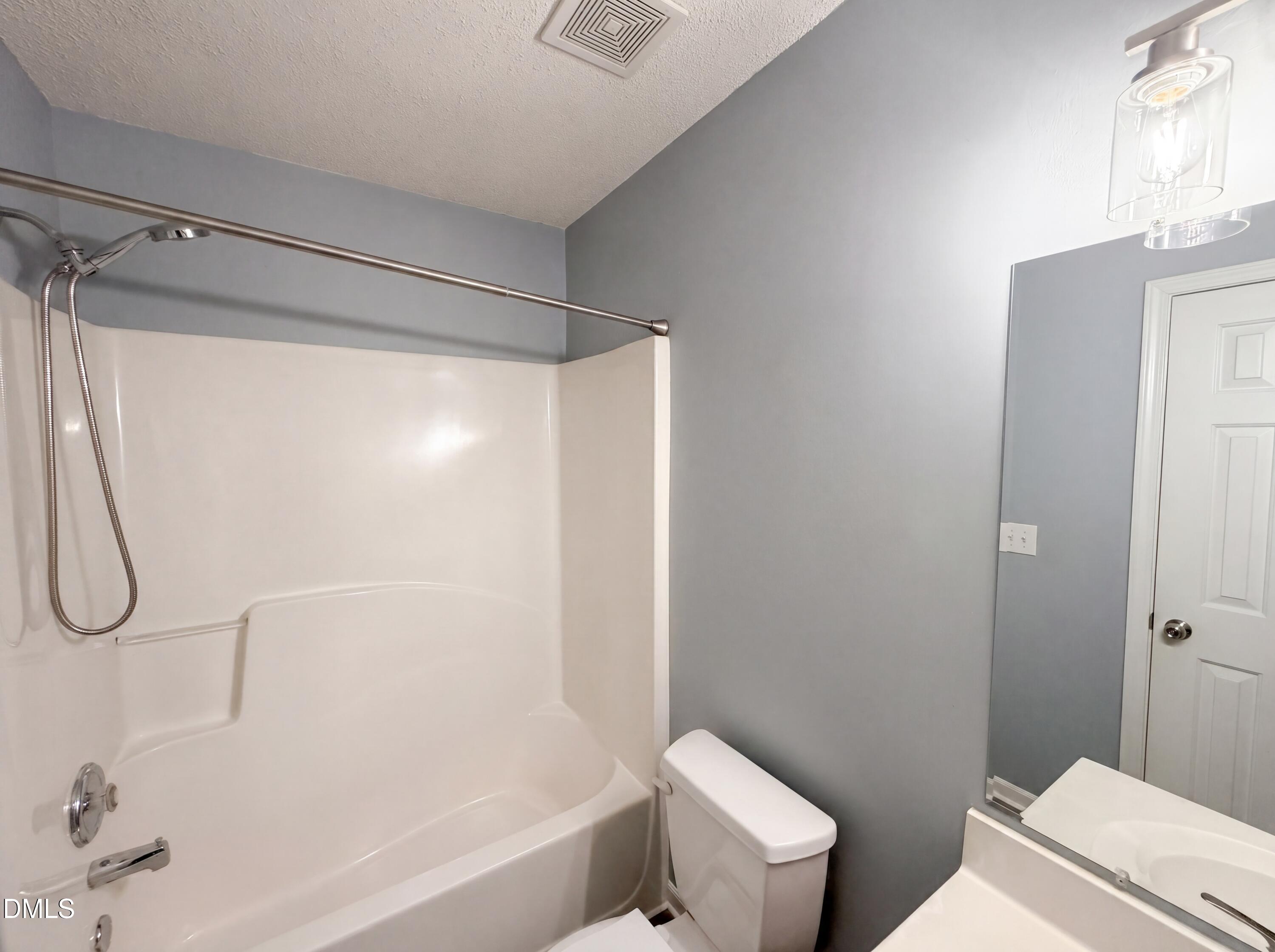 6005 Silkwater Court Property Photo 9