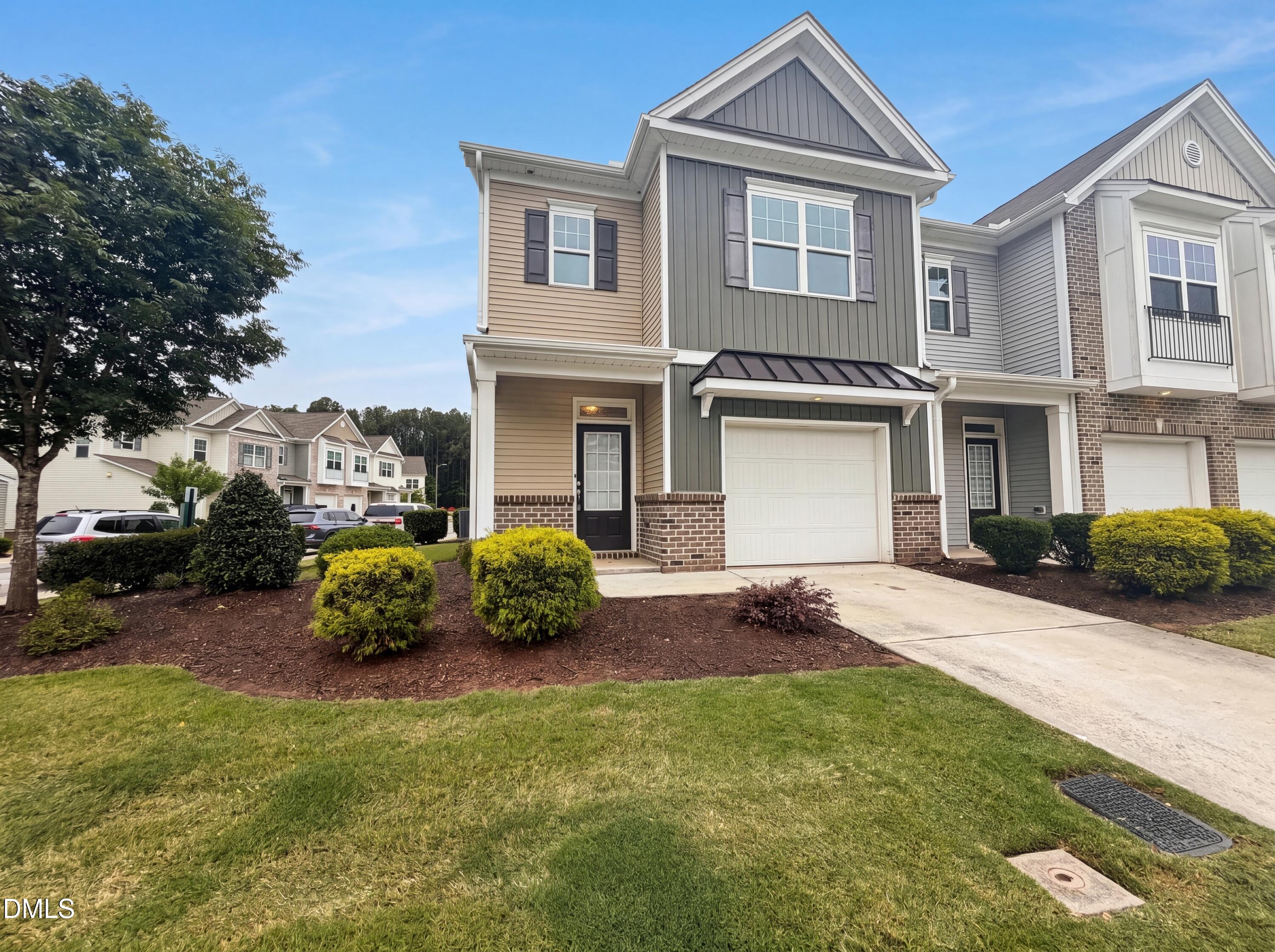 1118 Neighborly Way Property Photo 1