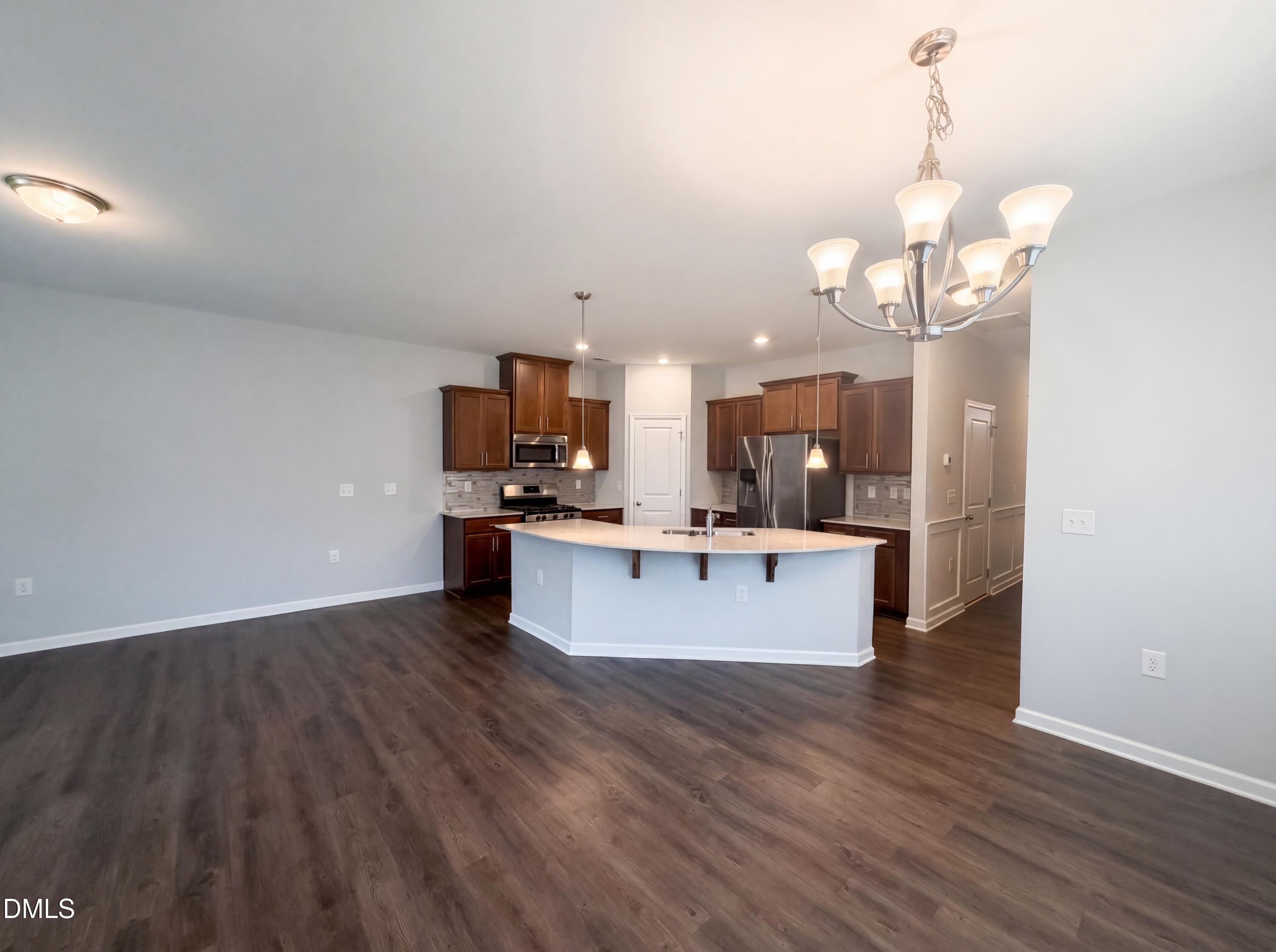 1118 Neighborly Way Property Photo 6