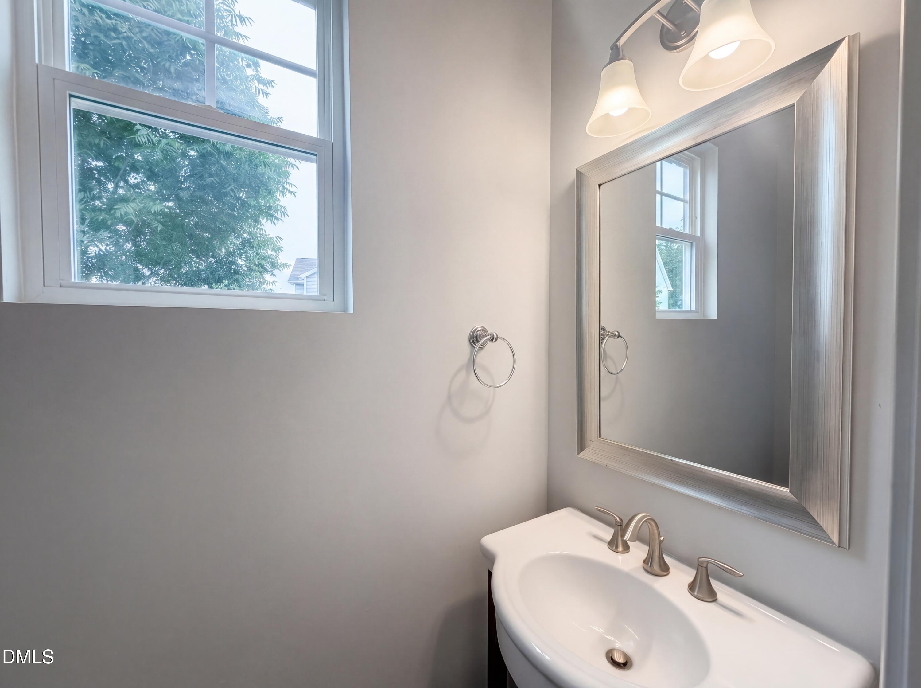 1118 Neighborly Way Property Photo 11