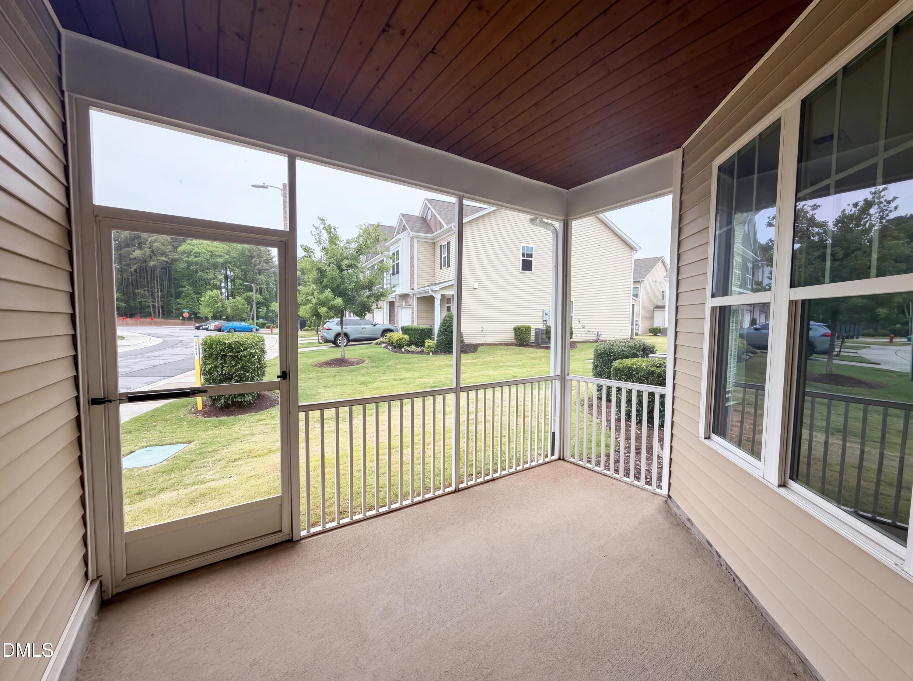 1118 Neighborly Way Property Photo 14