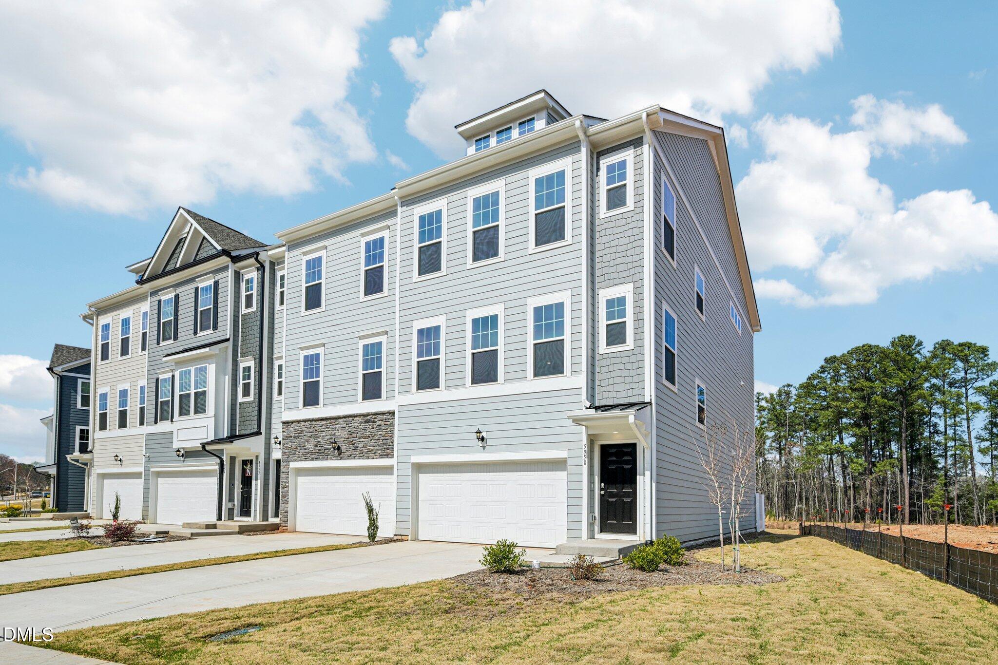 10915 Bayflower Way Property Photo 1