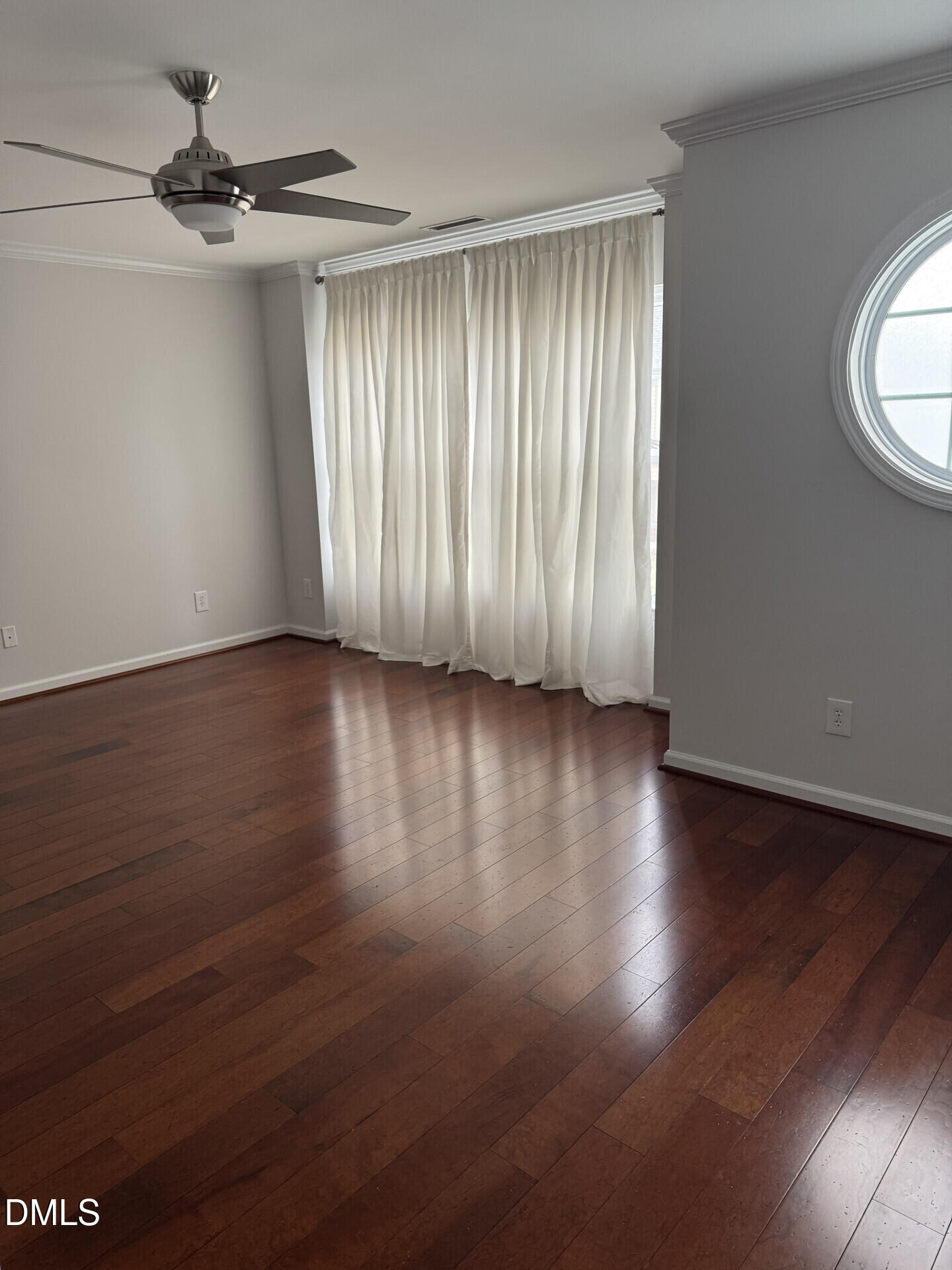 9816 Cicero Drive Property Photo 5