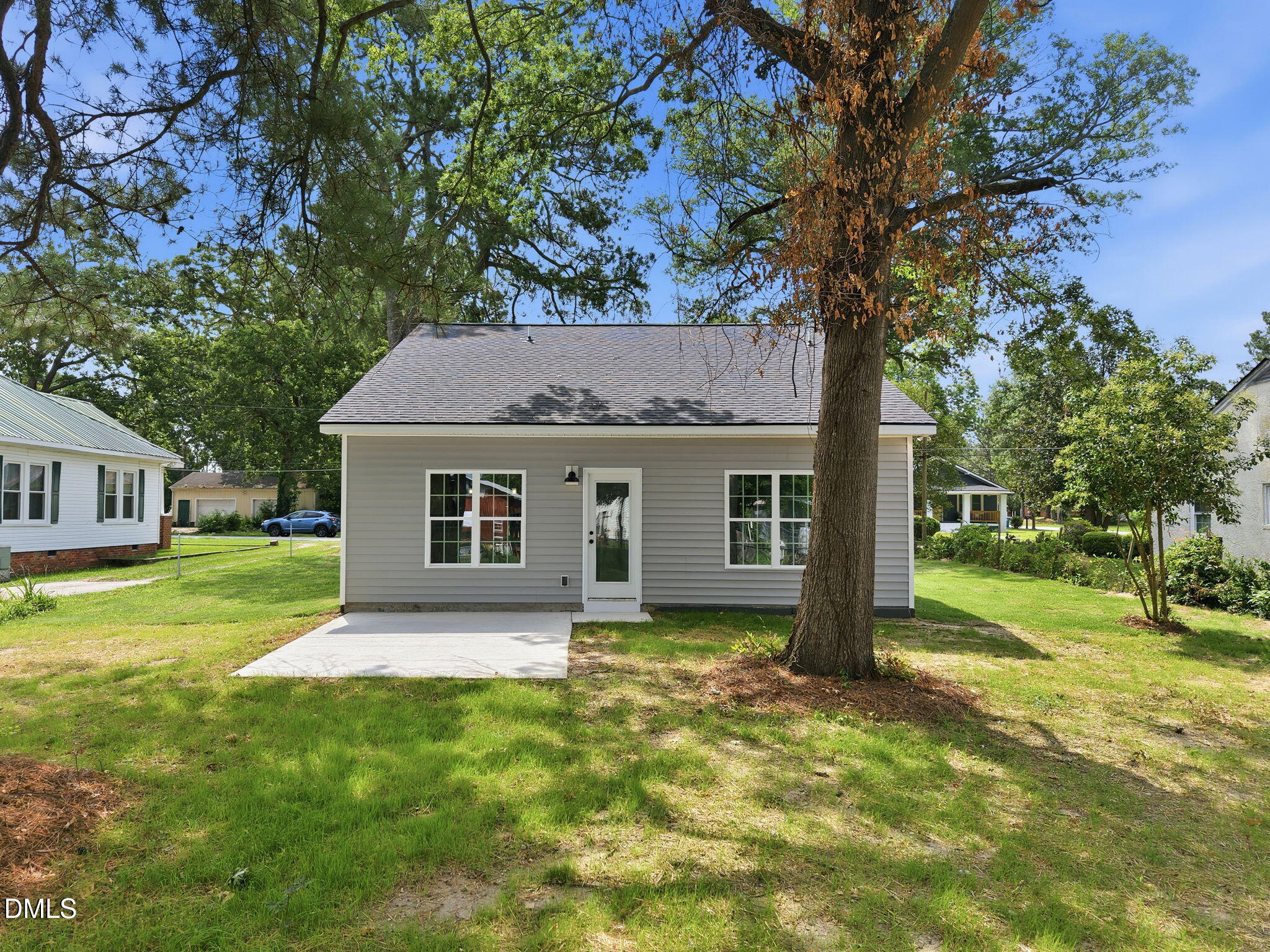 306 S Washington Avenue Property Photo 4