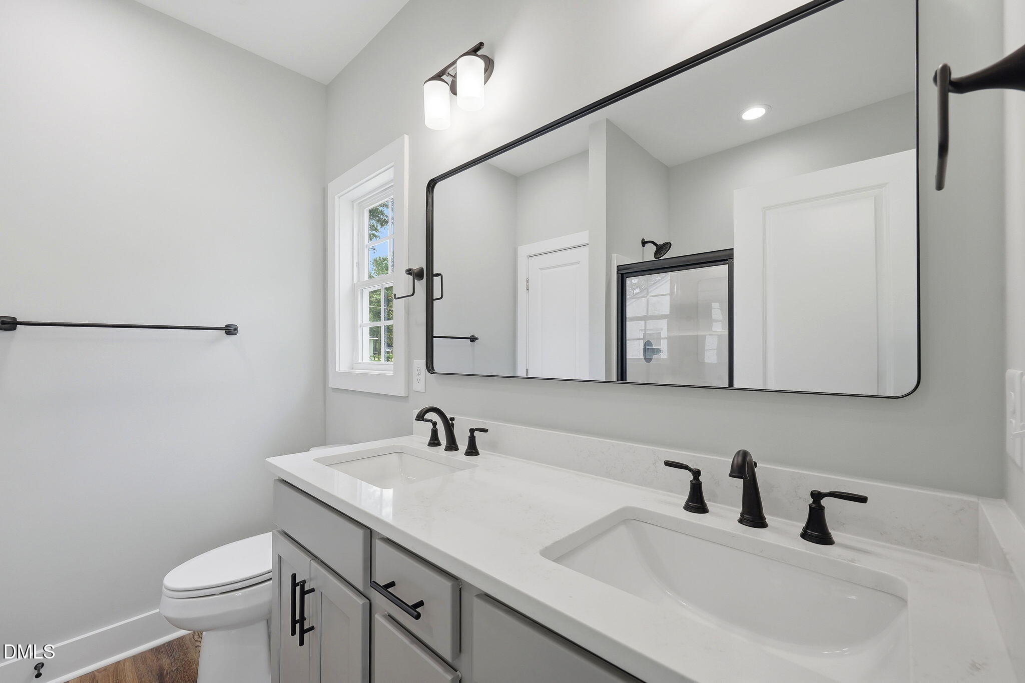 306 S Washington Avenue Property Photo 17