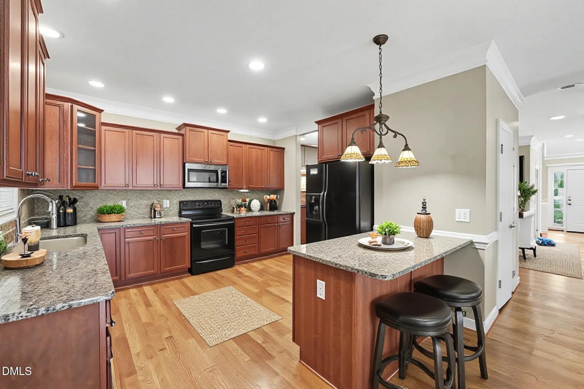 517 Wheddon Cross Way Property Photo 1