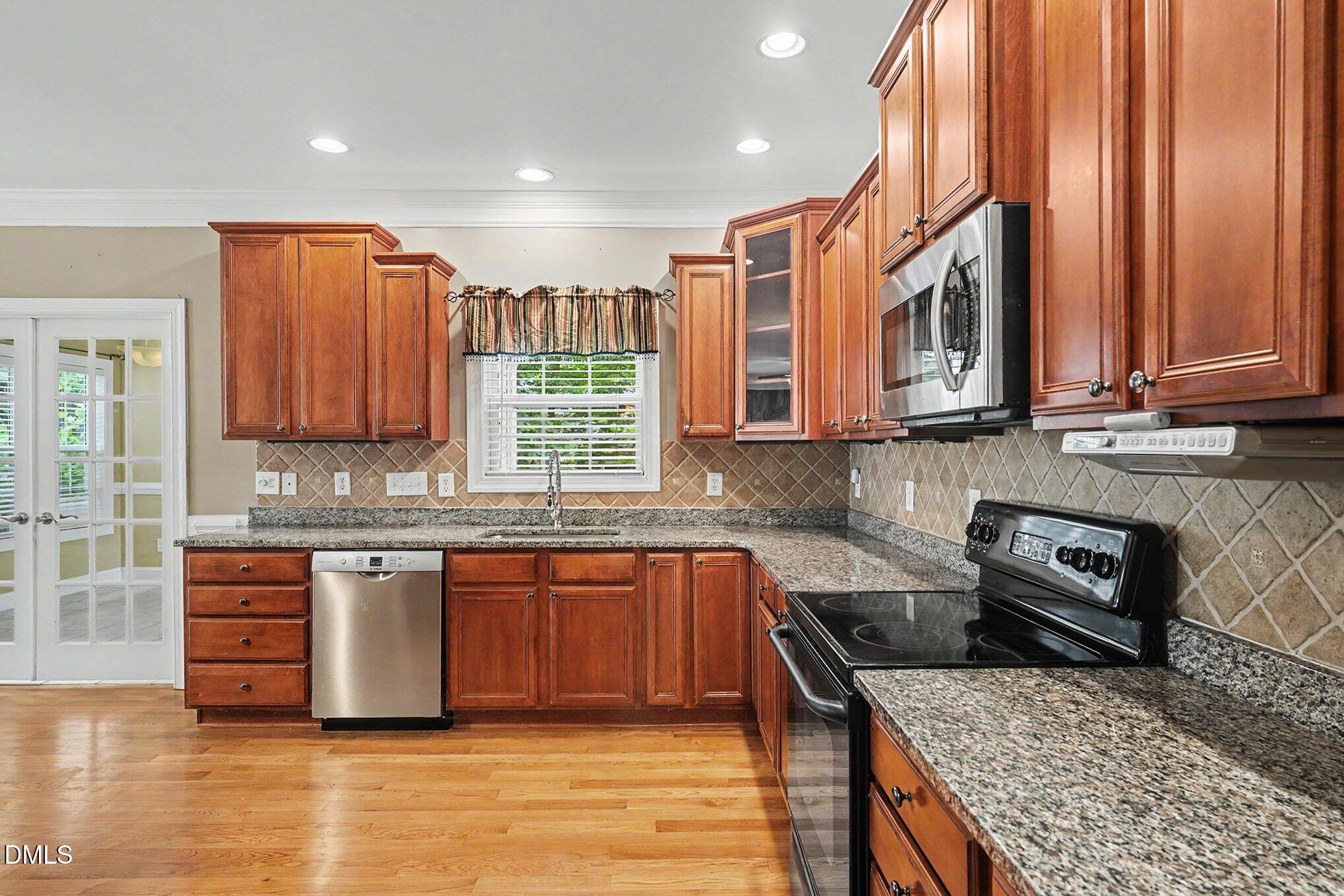517 Wheddon Cross Way Property Photo 6