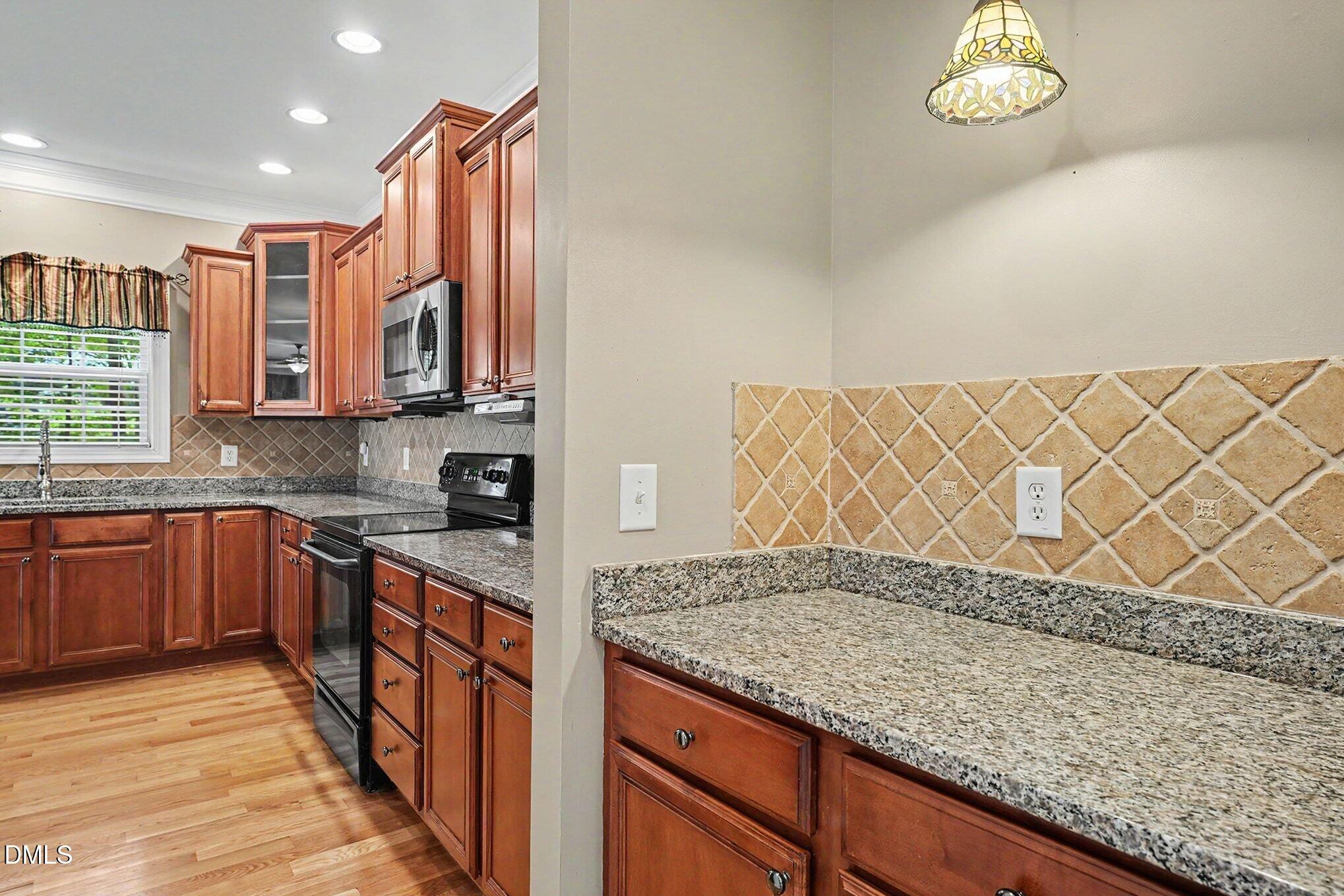517 Wheddon Cross Way Property Photo 14