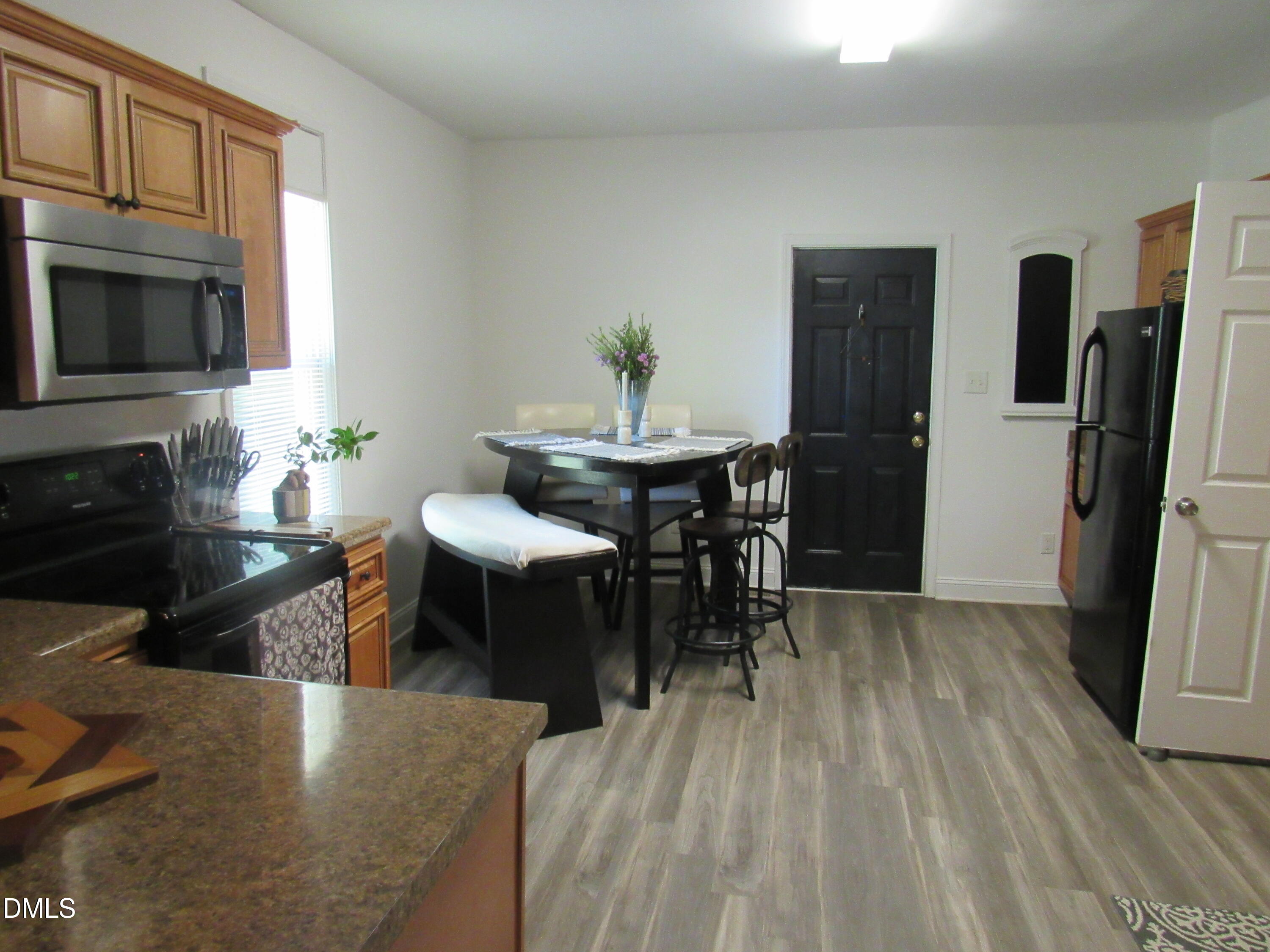 546 E Front Street Property Photo 9