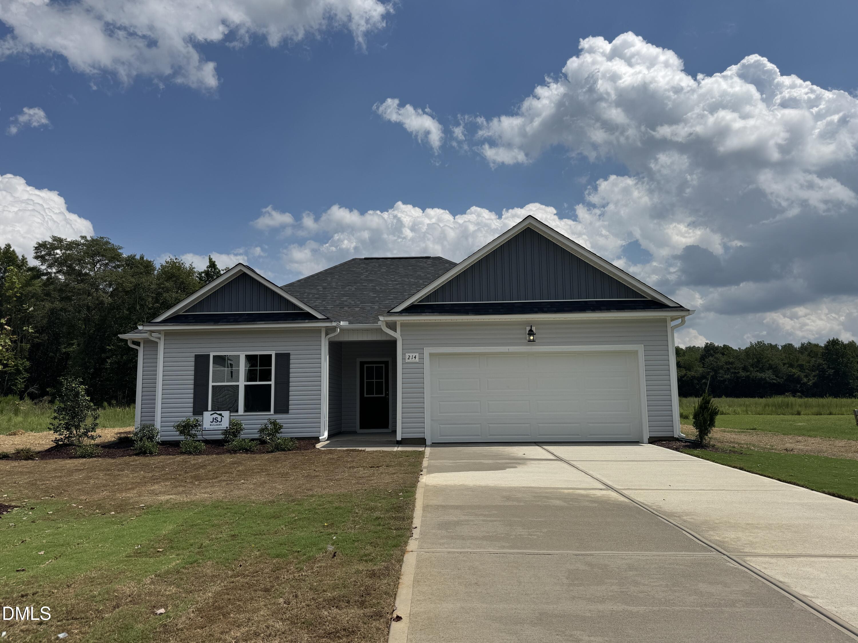 214 Hill Valley Drive Property Photo 1