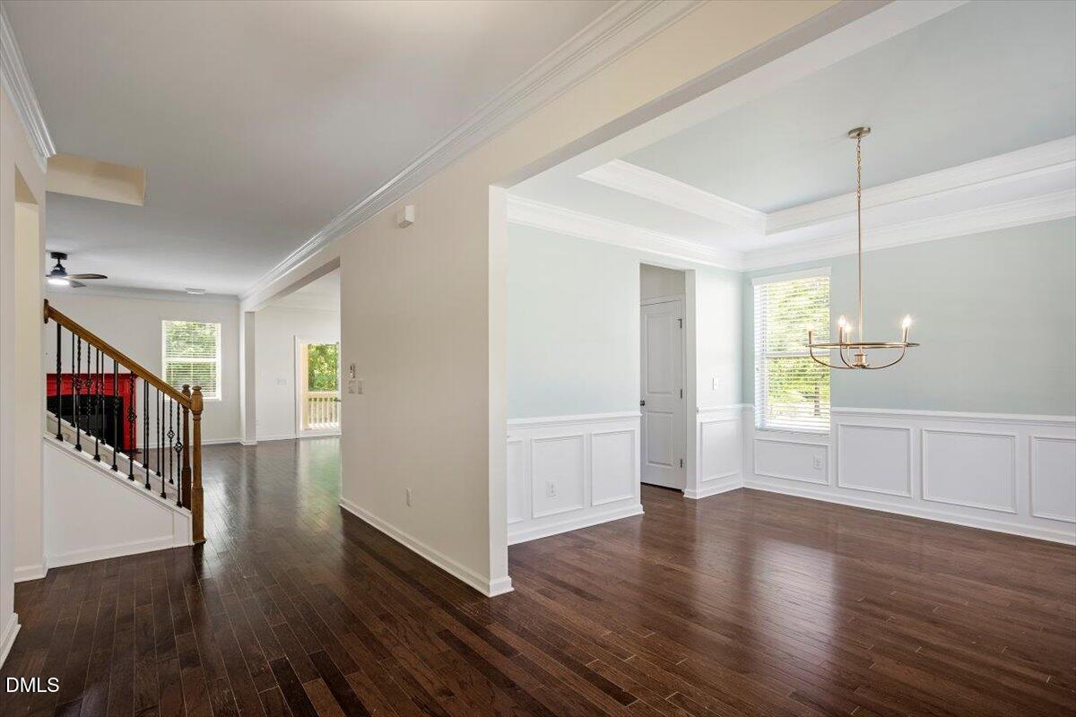 1002 Emerald Court Property Photo 4