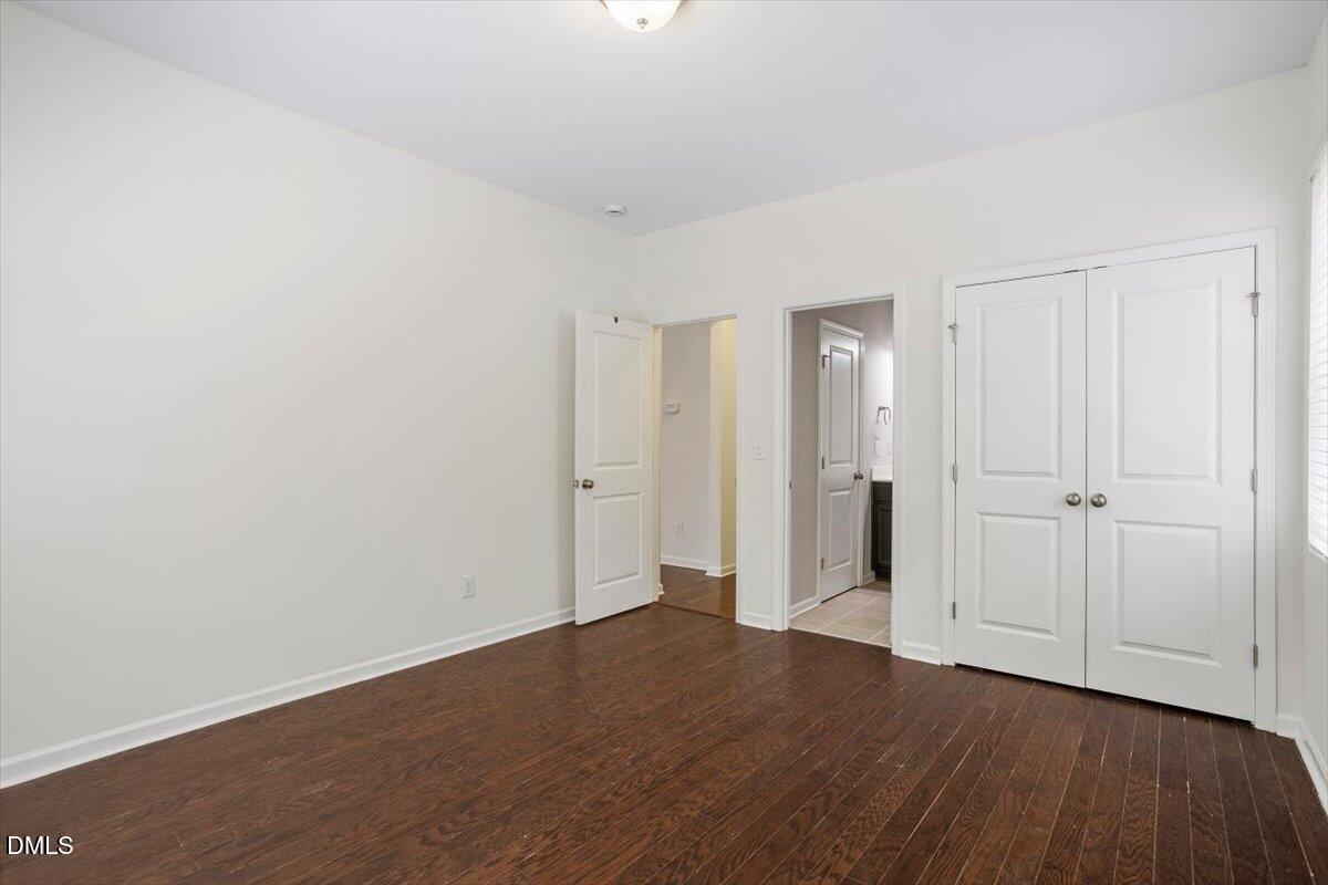 1002 Emerald Court Property Photo 21