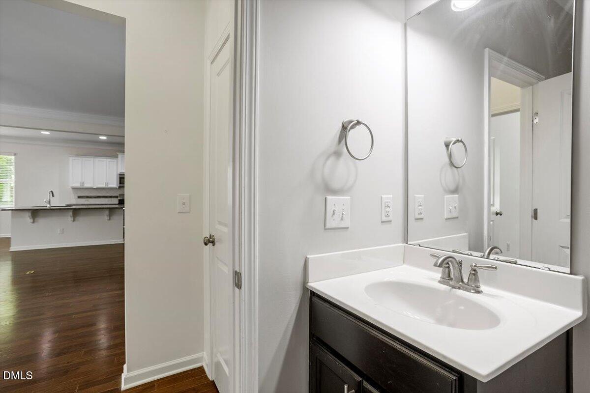 1002 Emerald Court Property Photo 23
