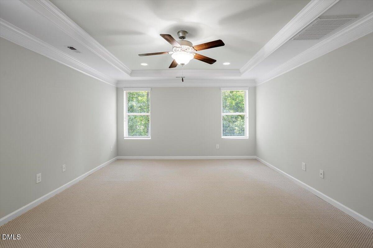 1002 Emerald Court Property Photo 25