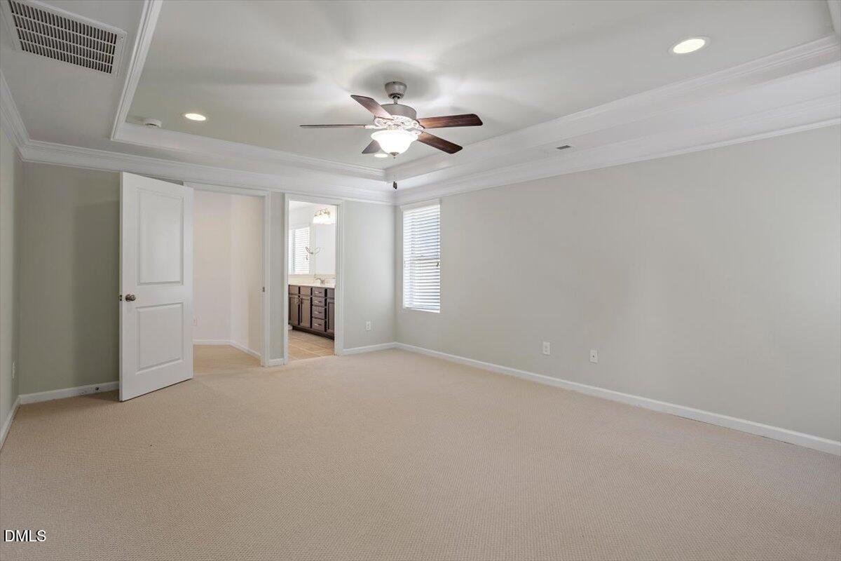 1002 Emerald Court Property Photo 26