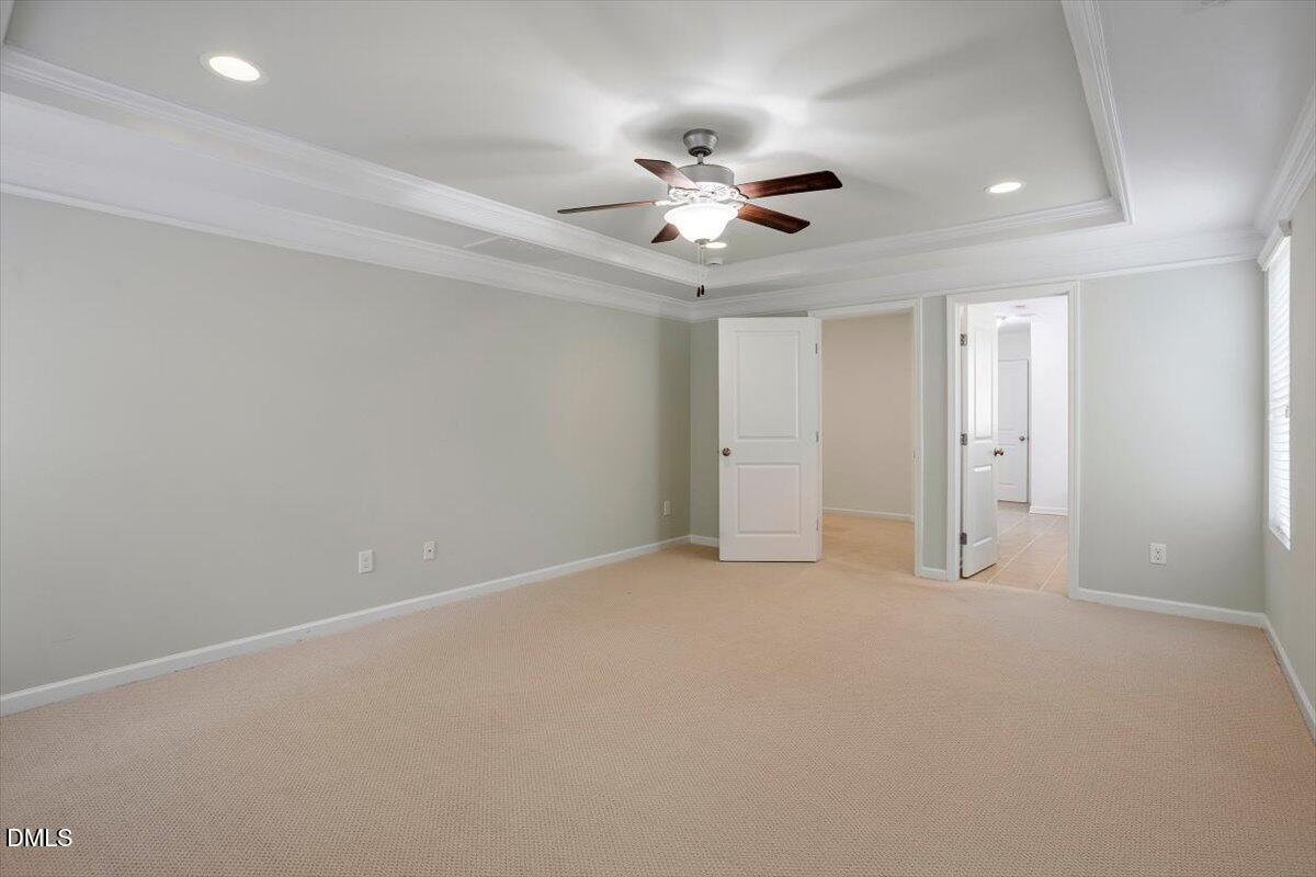 1002 Emerald Court Property Photo 27
