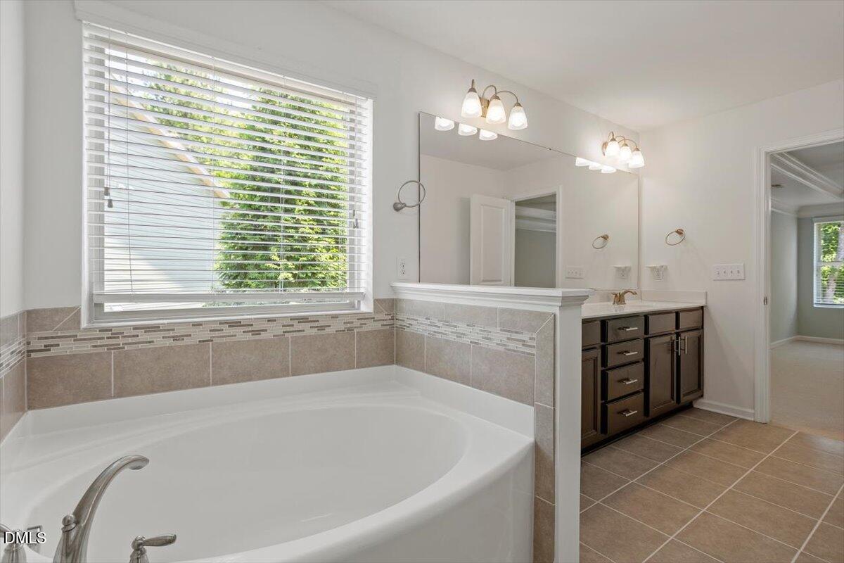 1002 Emerald Court Property Photo 30