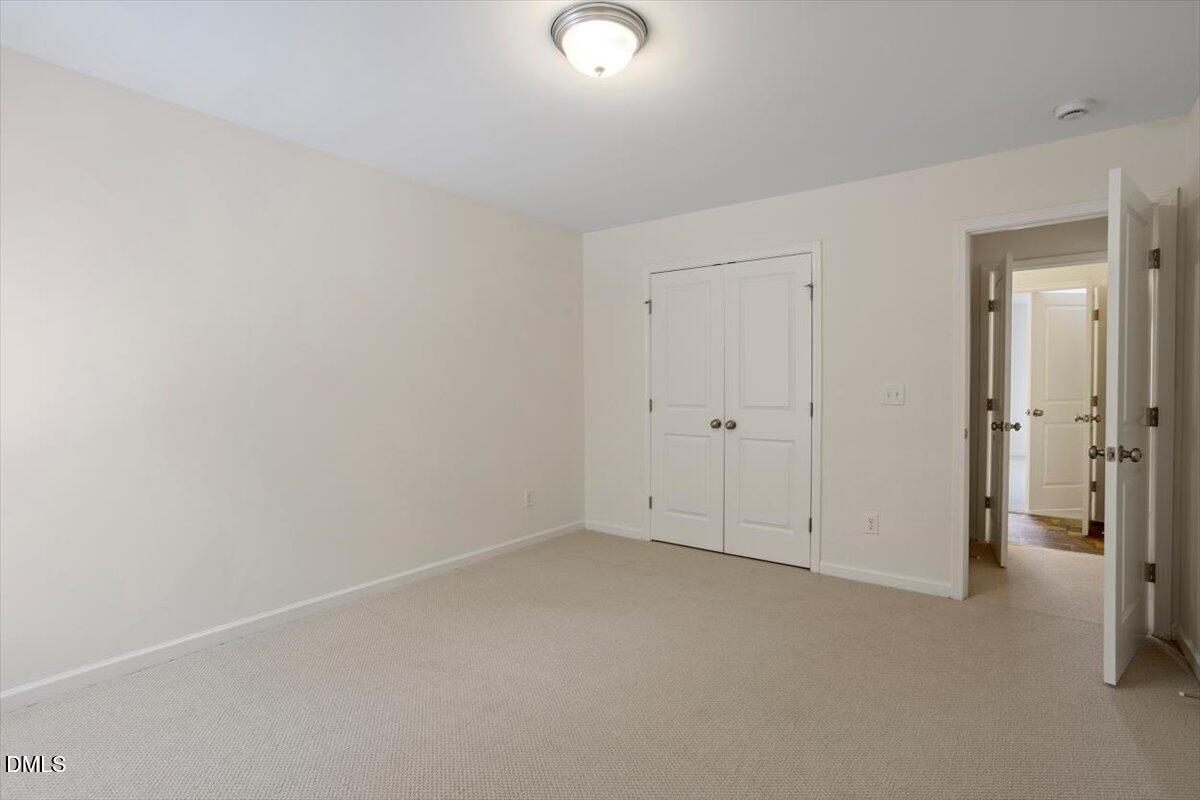 1002 Emerald Court Property Photo 35