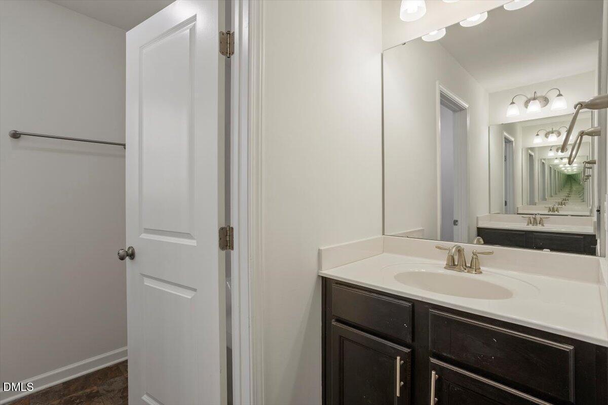 1002 Emerald Court Property Photo 36