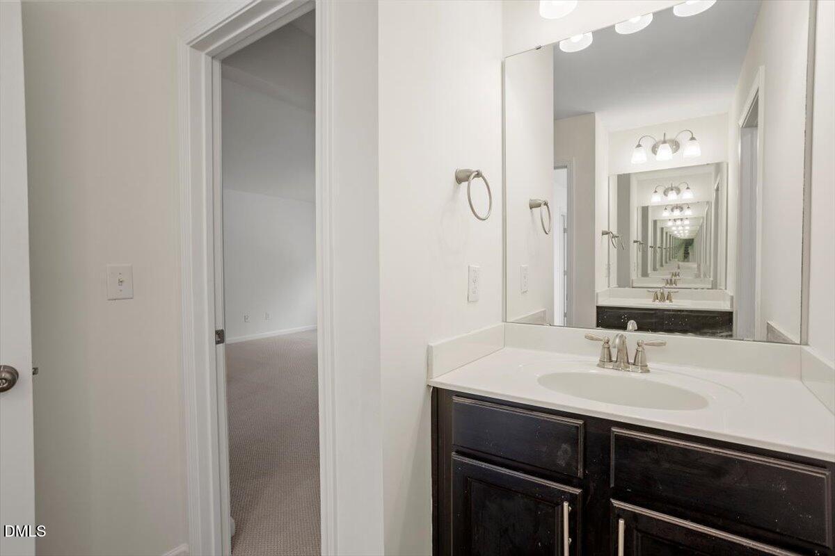 1002 Emerald Court Property Photo 38