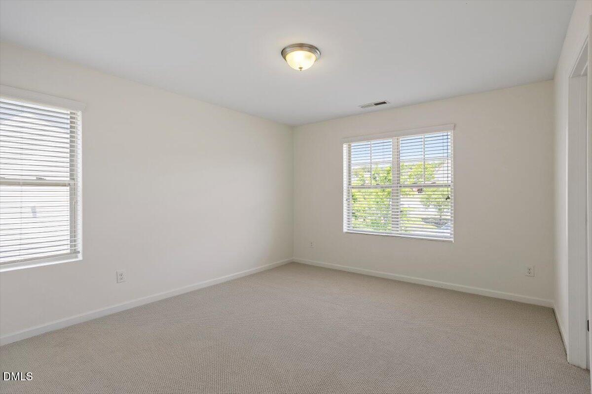 1002 Emerald Court Property Photo 39