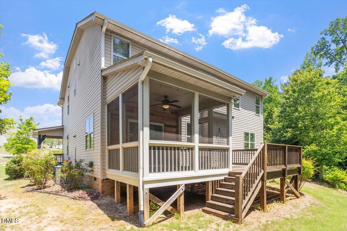 1002 Emerald Court Property Photo 42