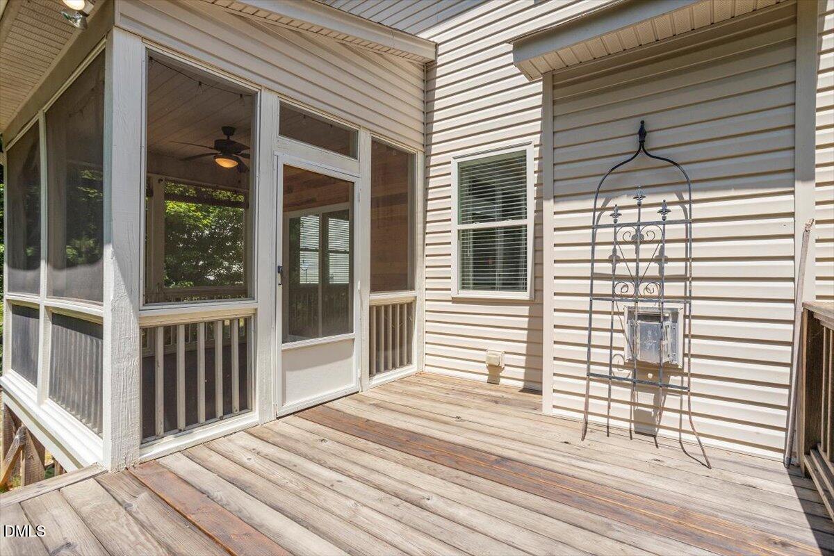1002 Emerald Court Property Photo 43