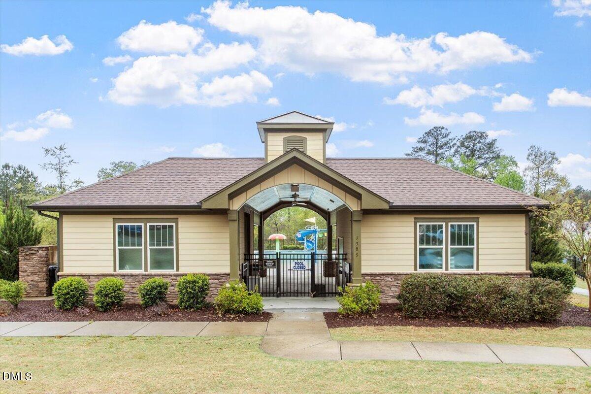 1002 Emerald Court Property Photo 45