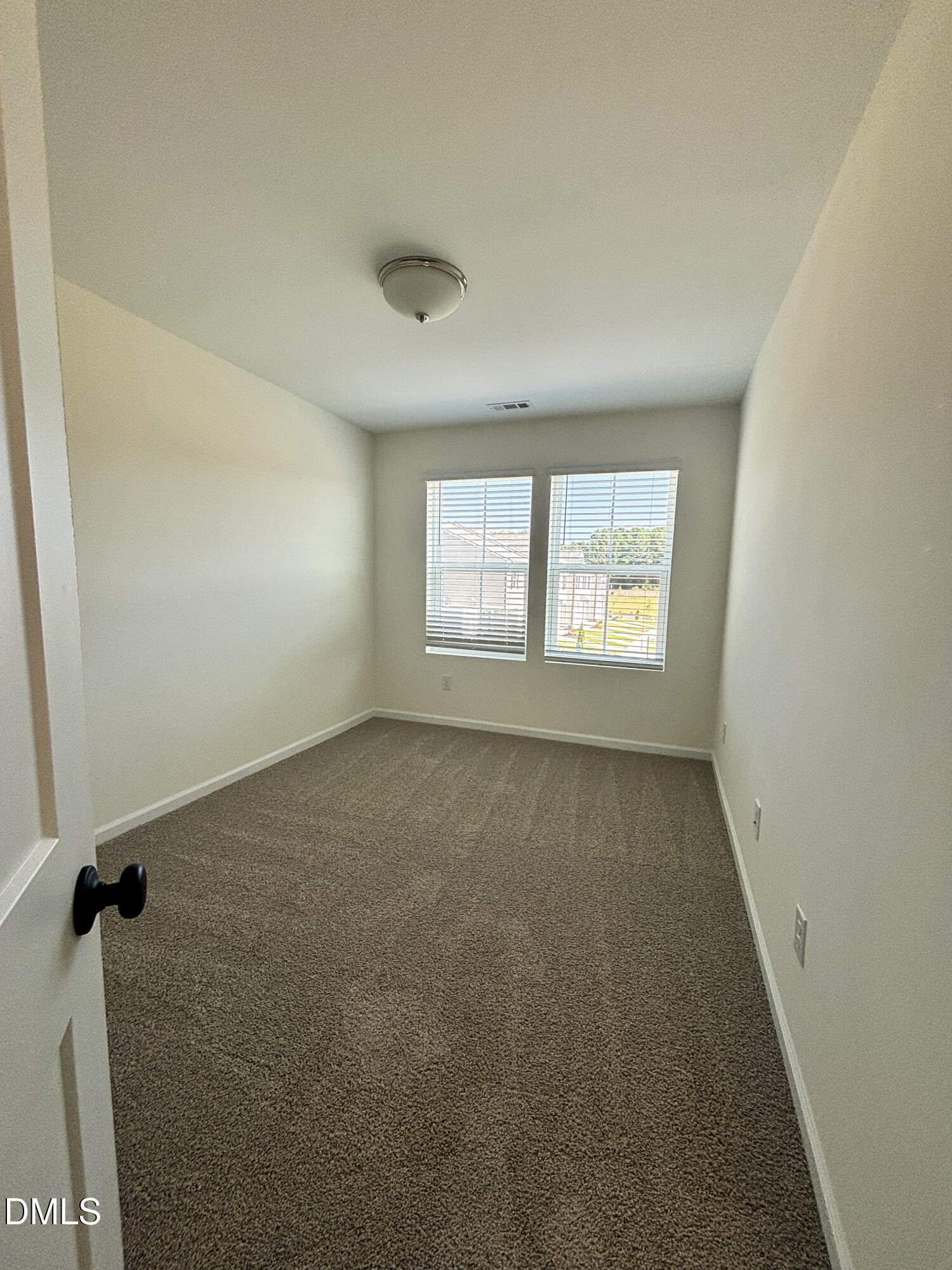5028 Silver Brook Road Property Photo 10