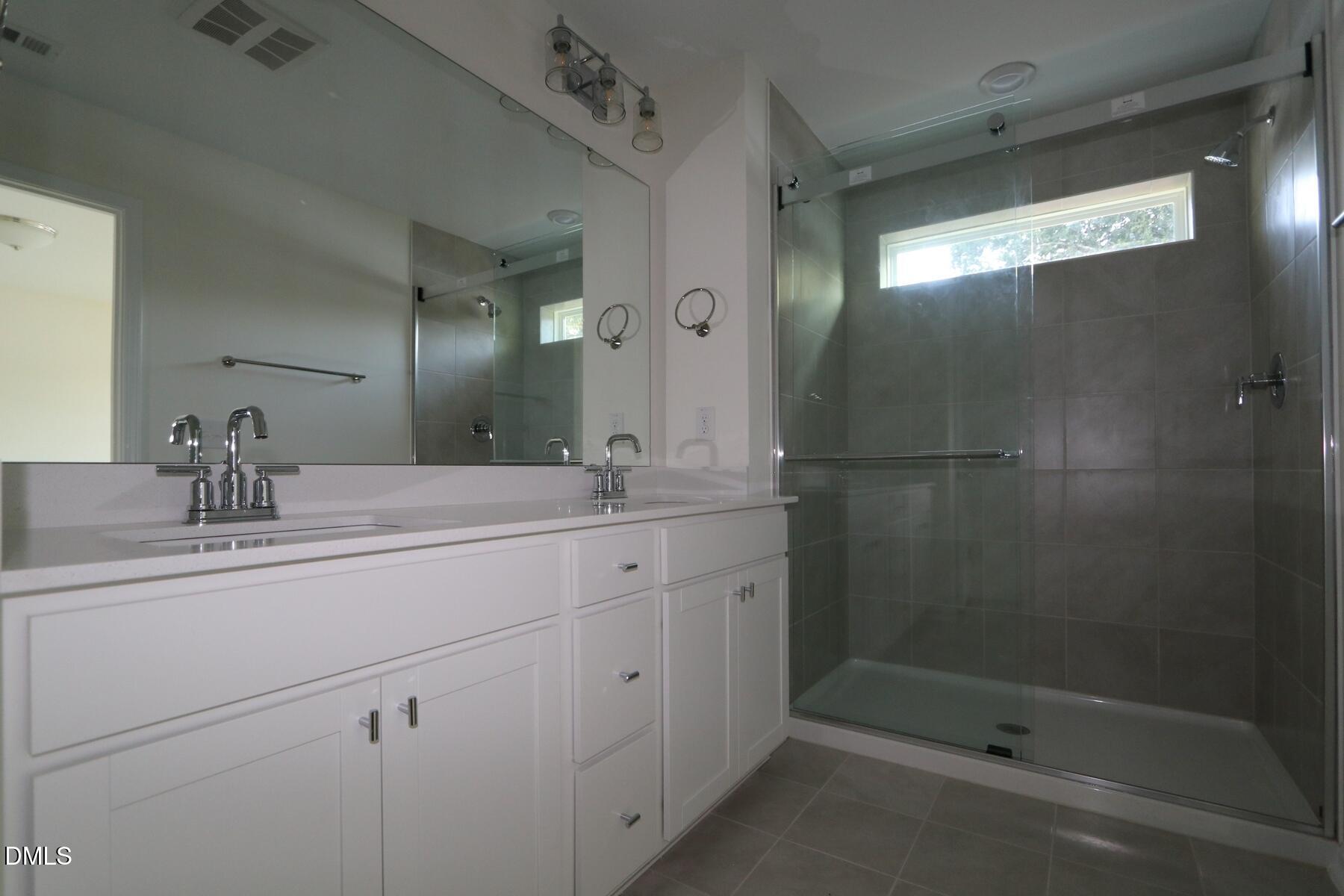5100 Silver Brook Road Property Photo 8