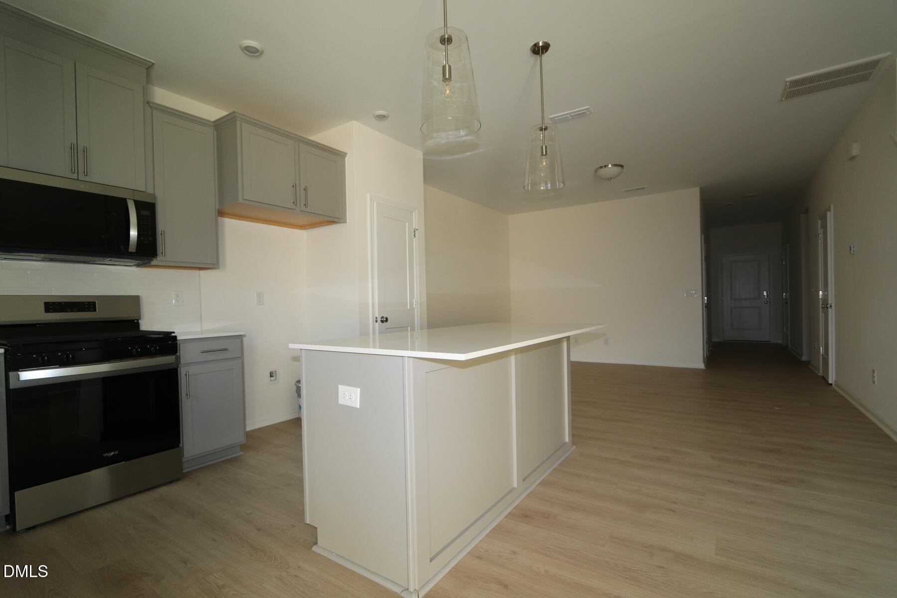 5102 Silver Brook Road Property Photo 2