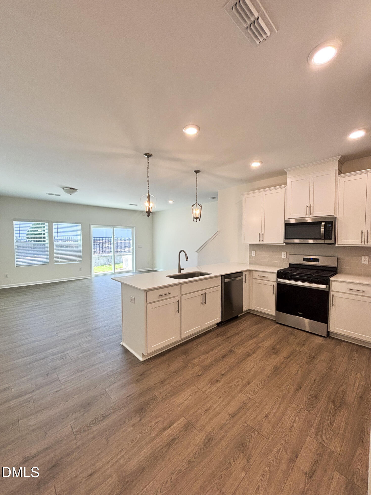 5104 Silver Brook Road Property Photo 4