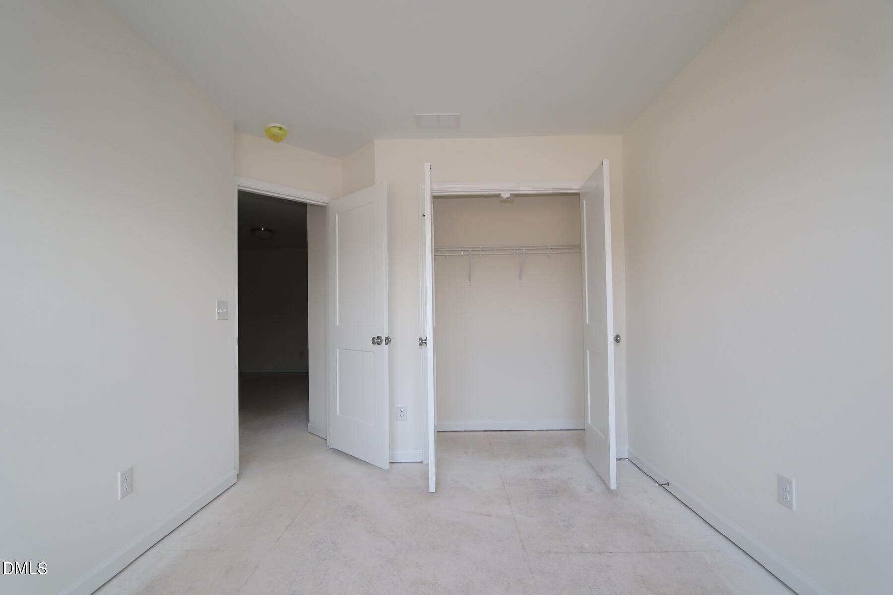 5104 Silver Brook Road Property Photo 7