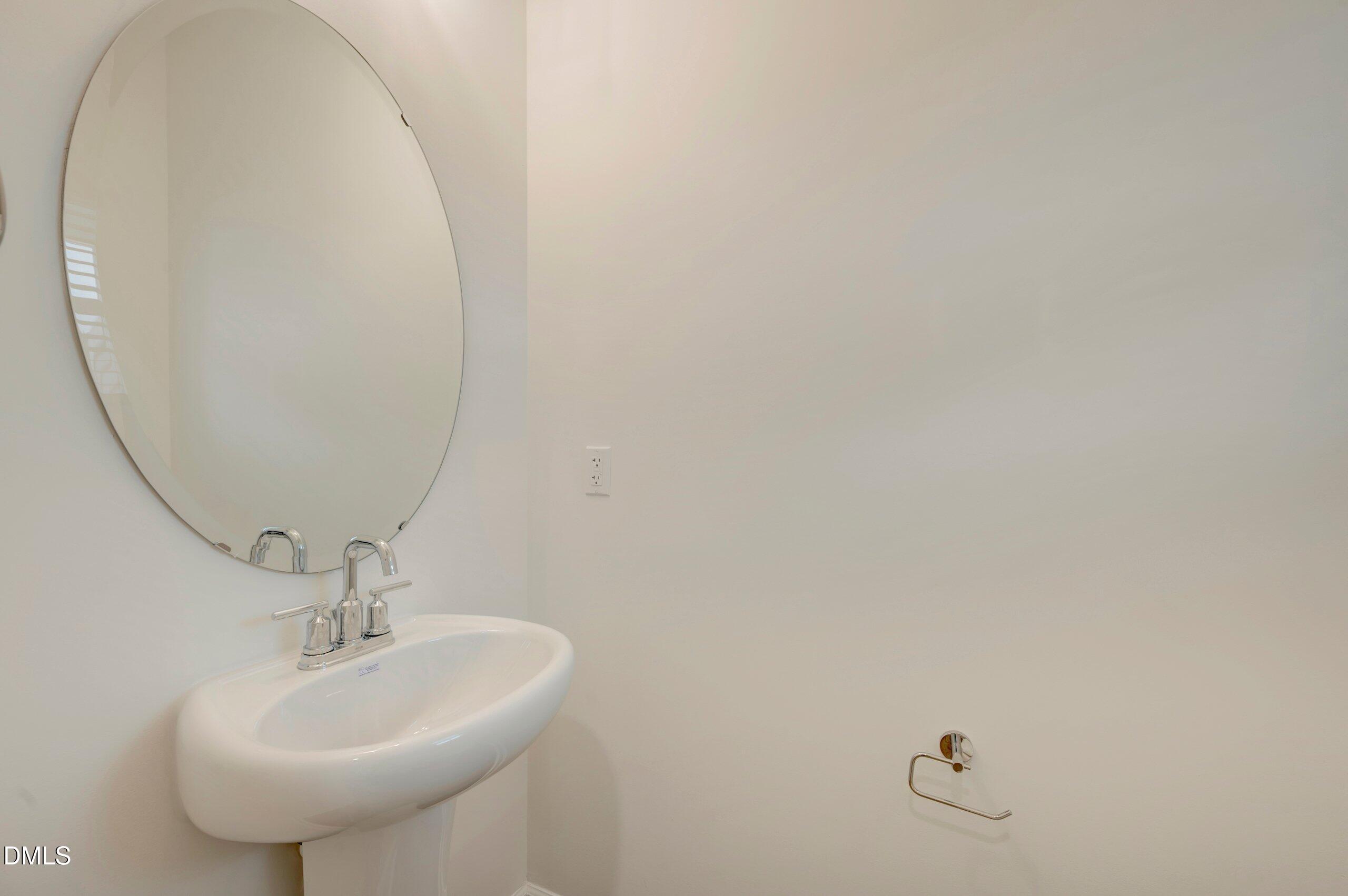 5104 Silver Brook Road Property Photo 11