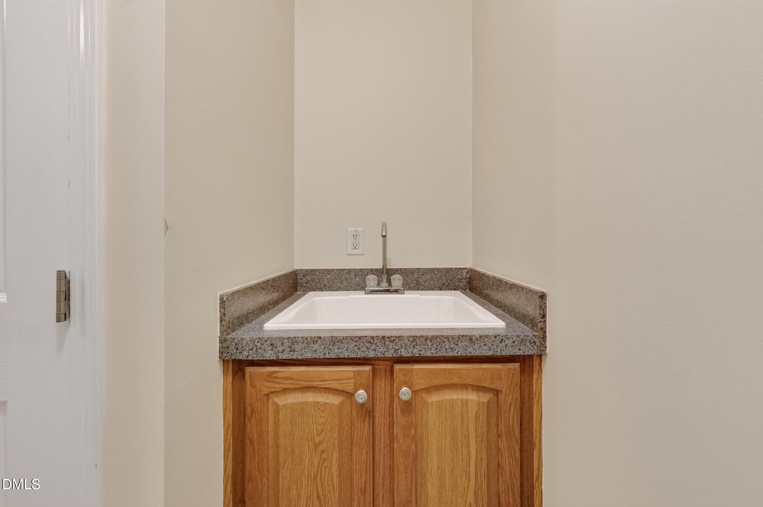 126 Hunter Road Property Photo 22