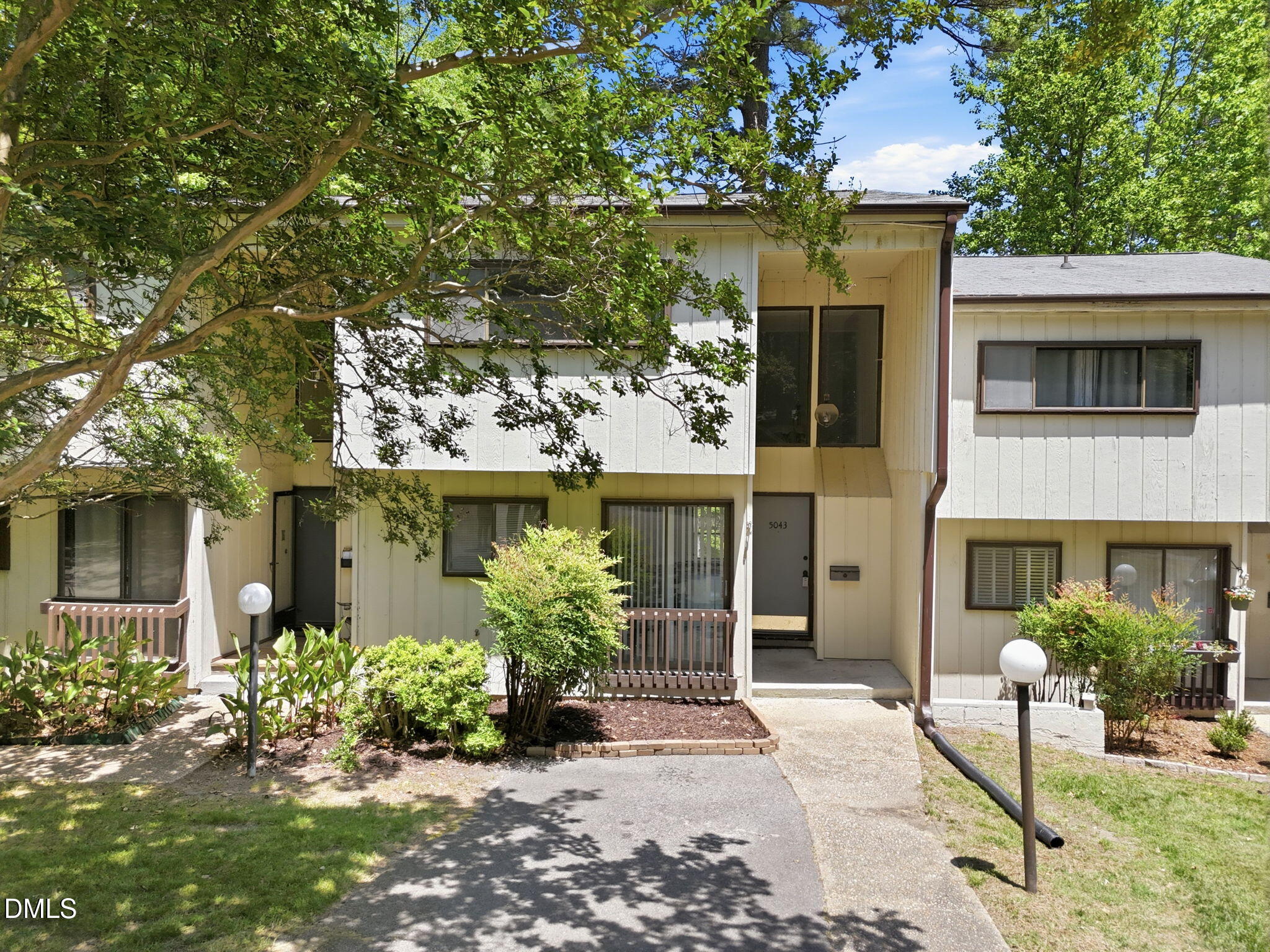 5043 Tall Pines Court Property Photo 1
