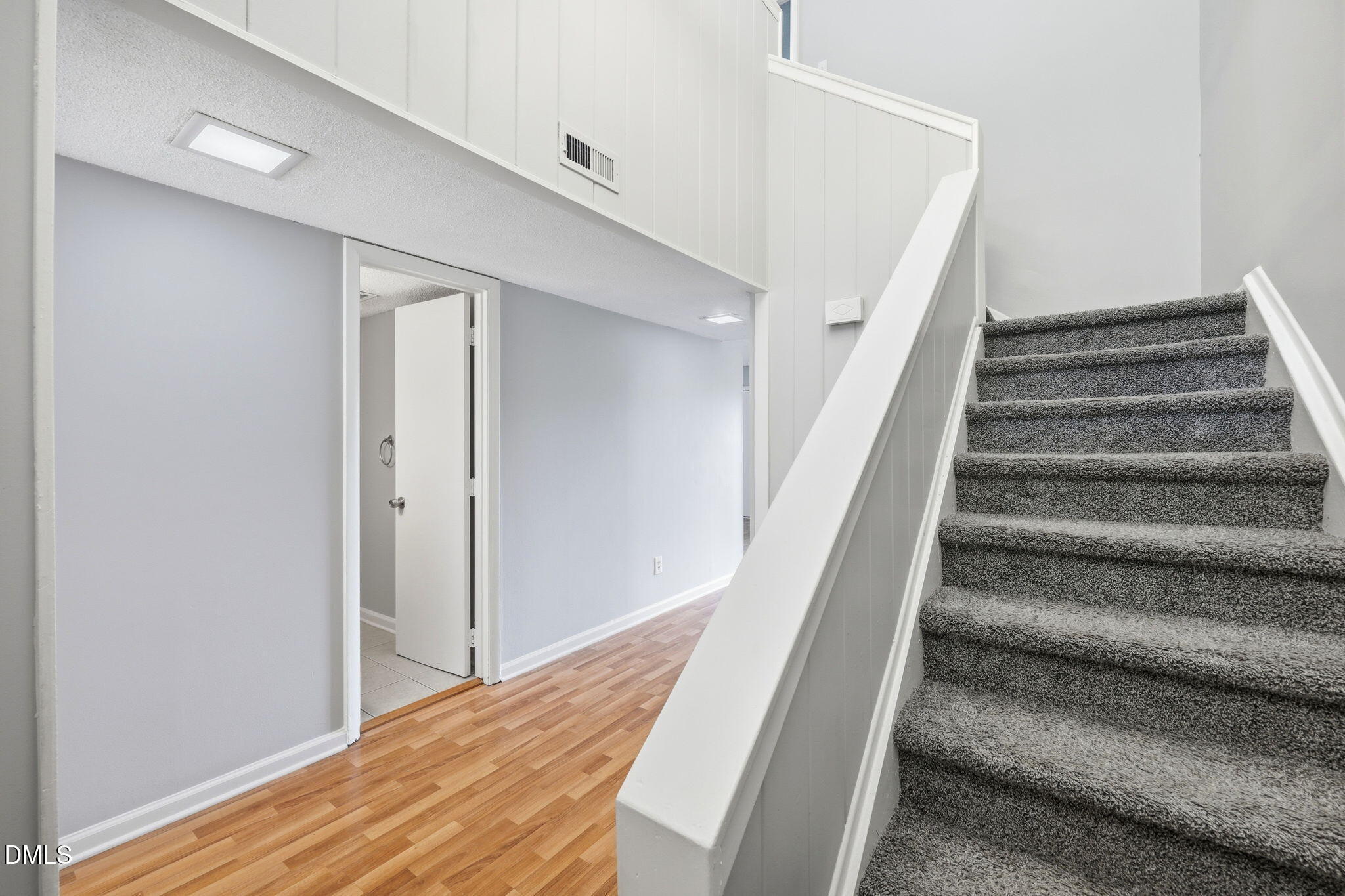 5043 Tall Pines Court Property Photo 3