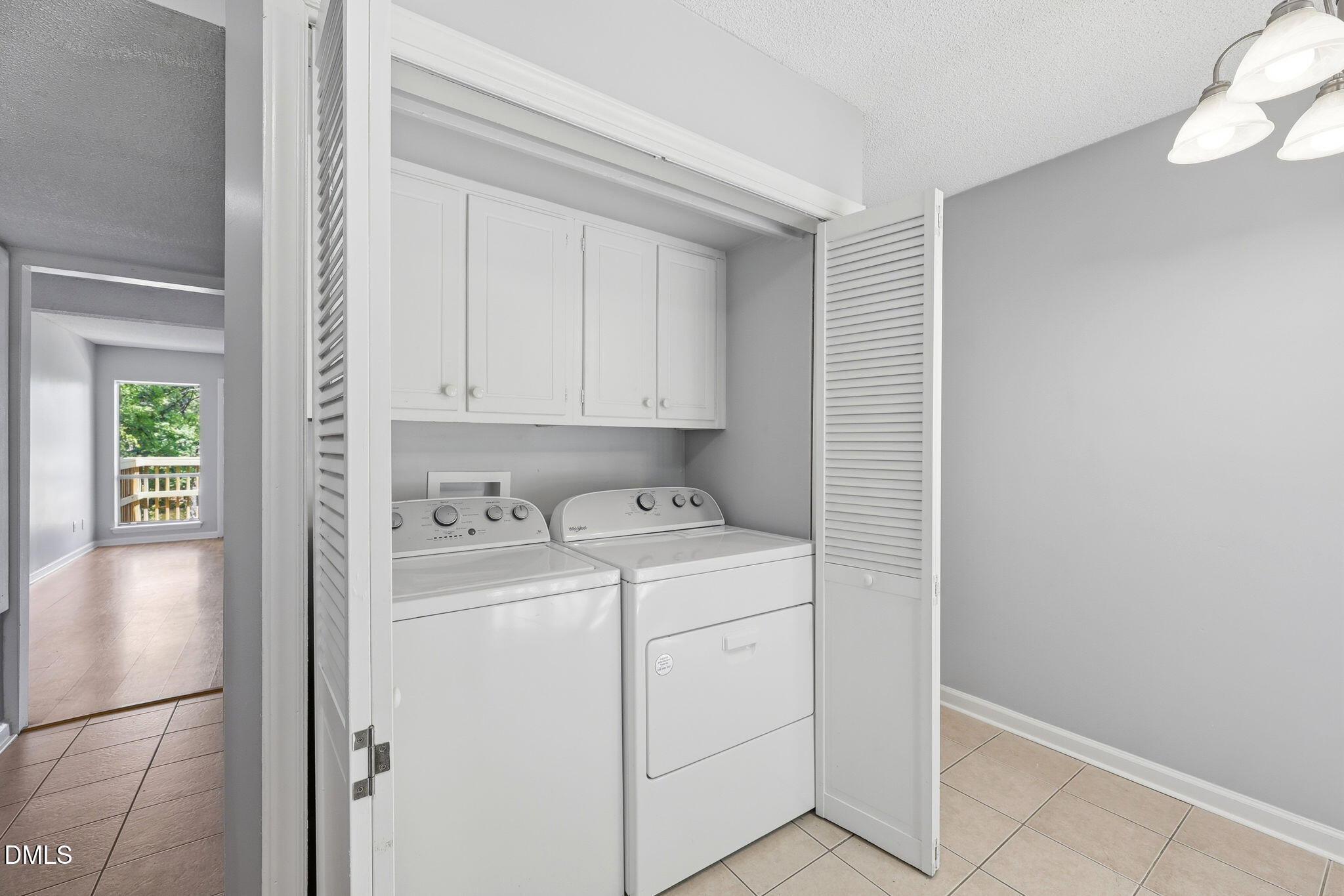 5043 Tall Pines Court Property Photo 7