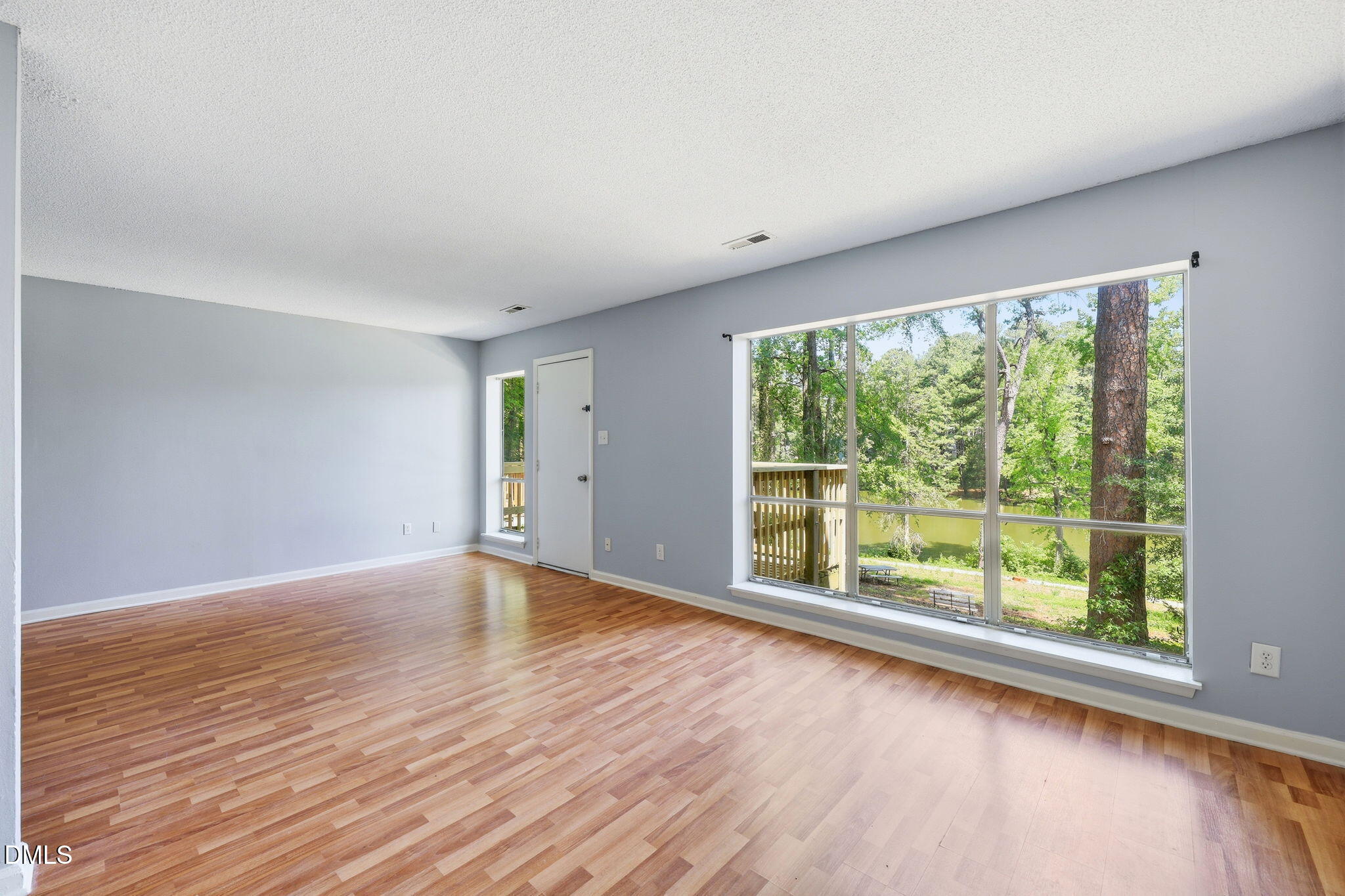 5043 Tall Pines Court Property Photo 10