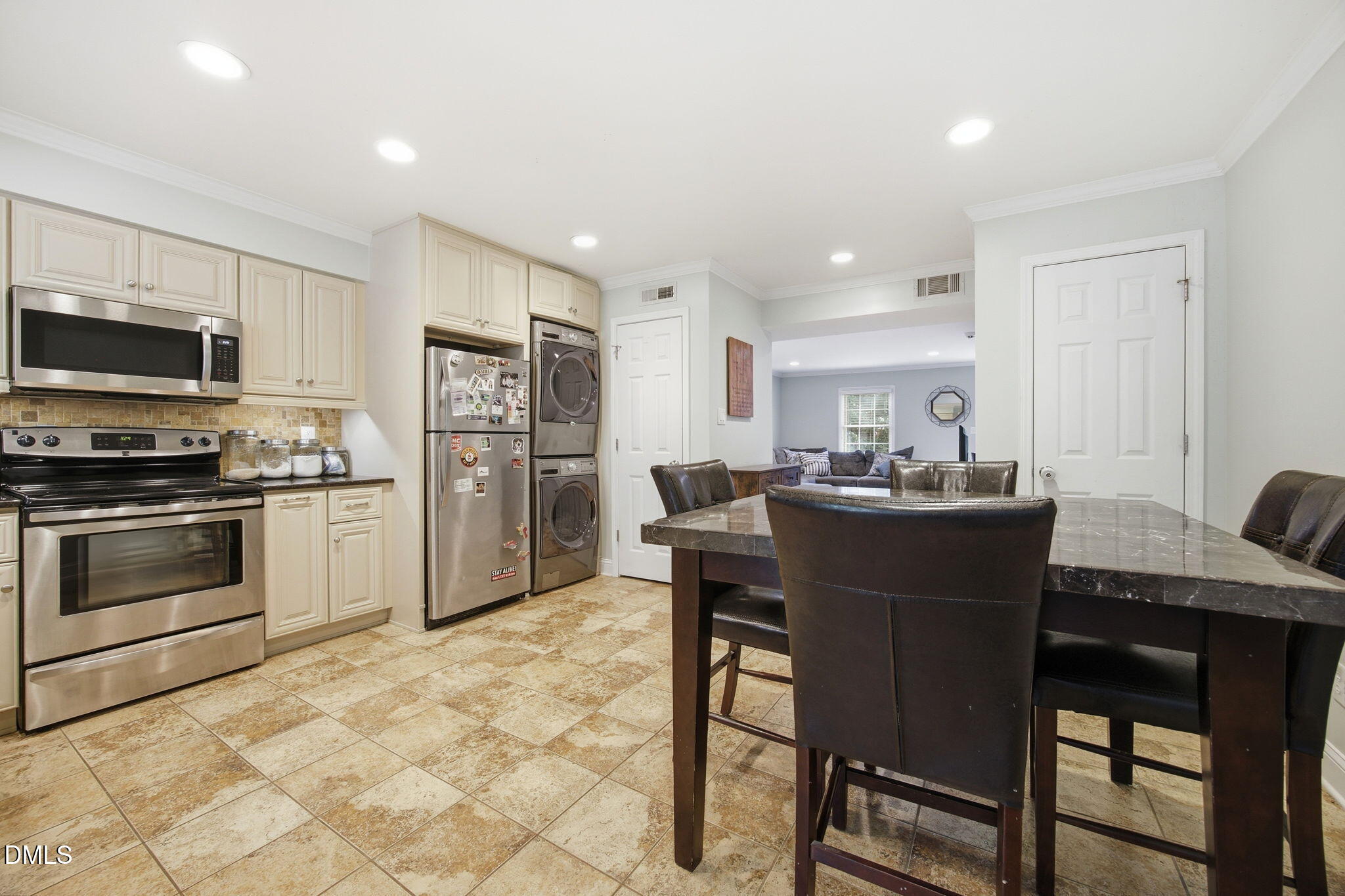 1250 Jamestown Court Property Photo 10