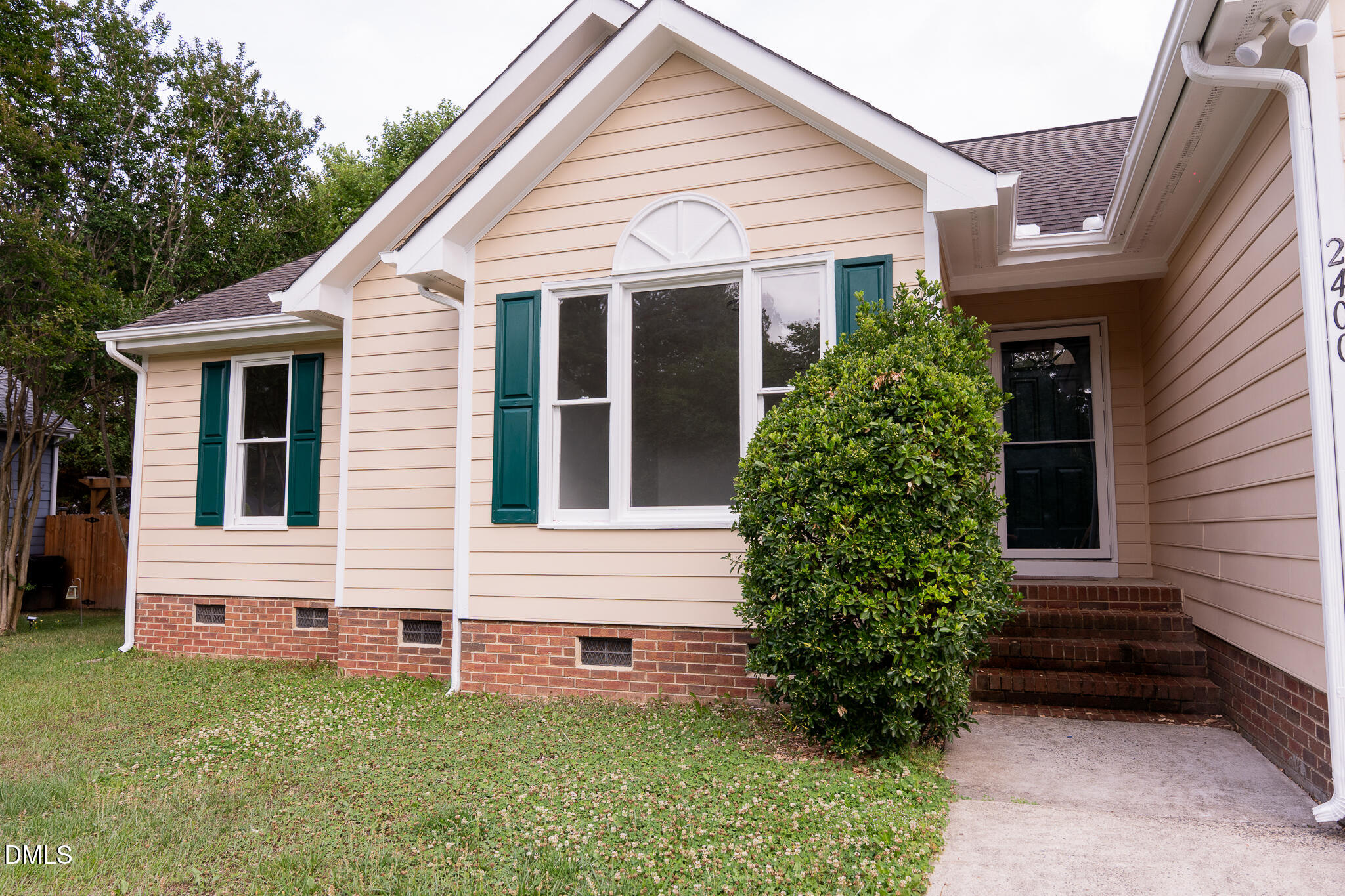 2400 Faucette Avenue Property Photo 4
